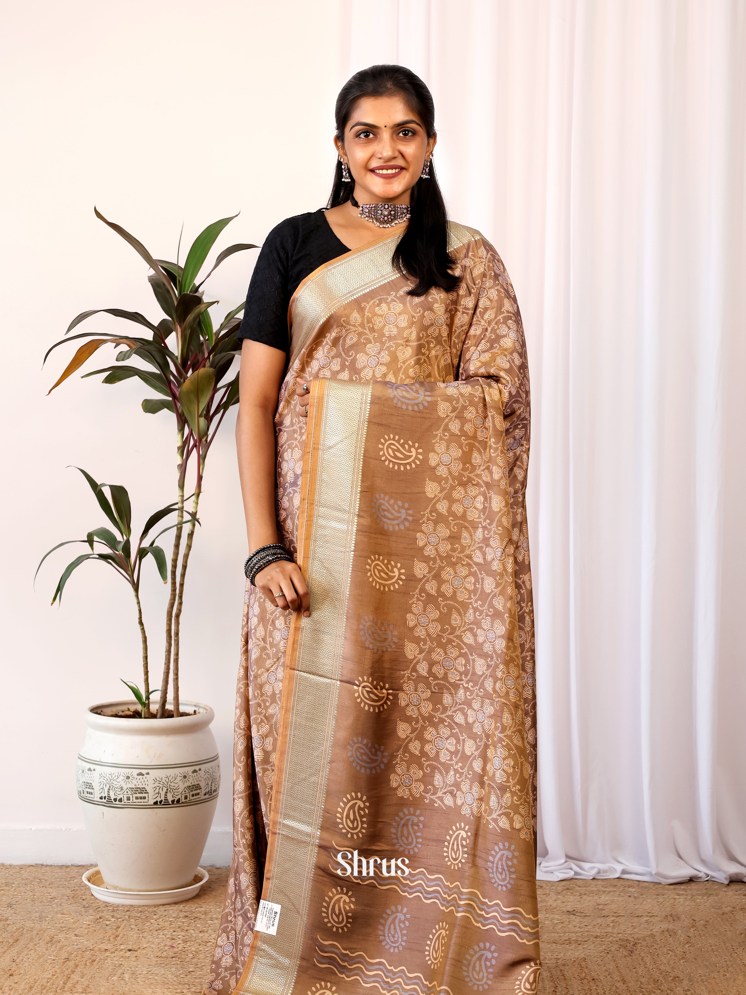 Brown - Semi Crepe Saree