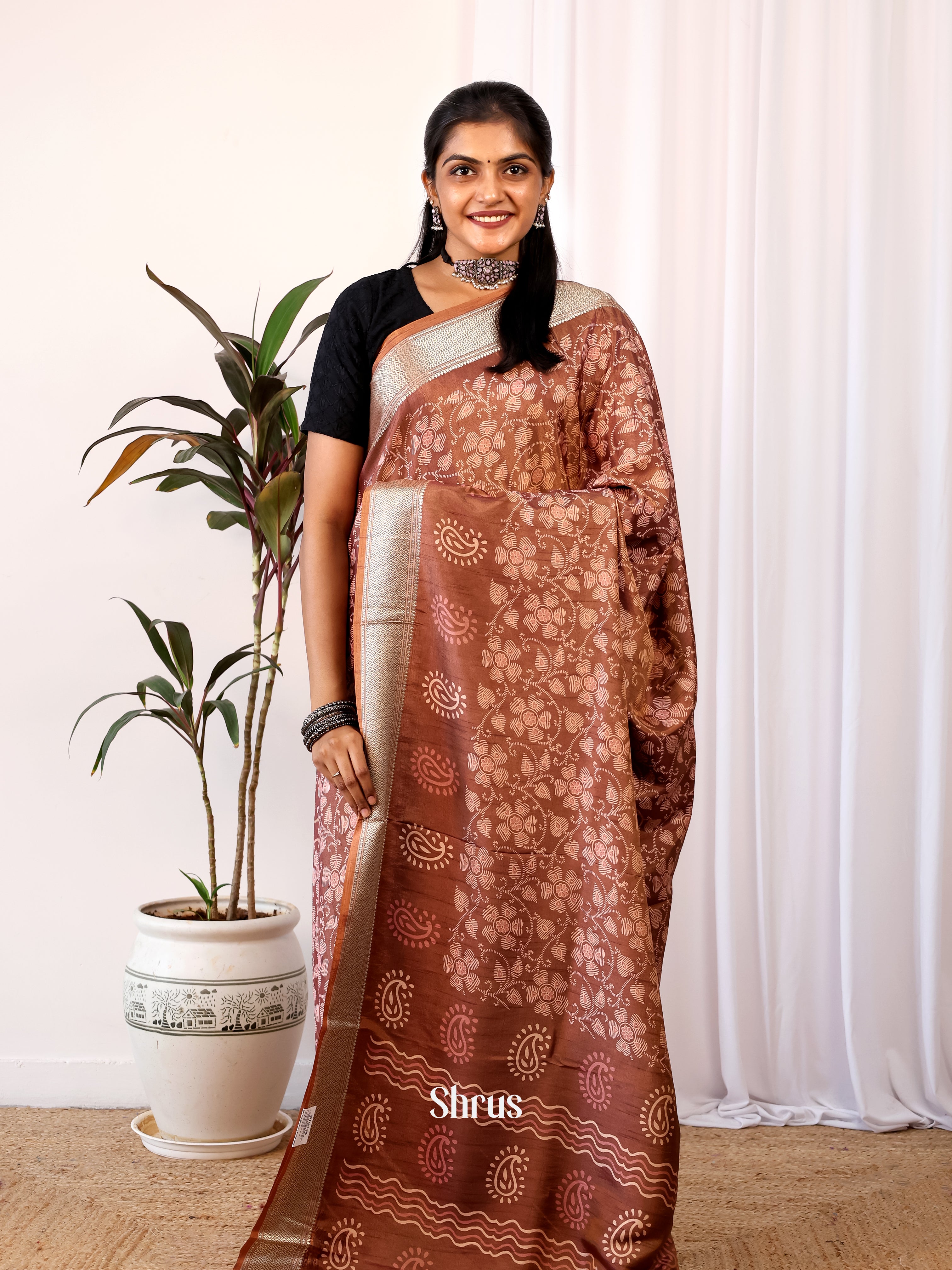 Brown - Semi Crepe Saree