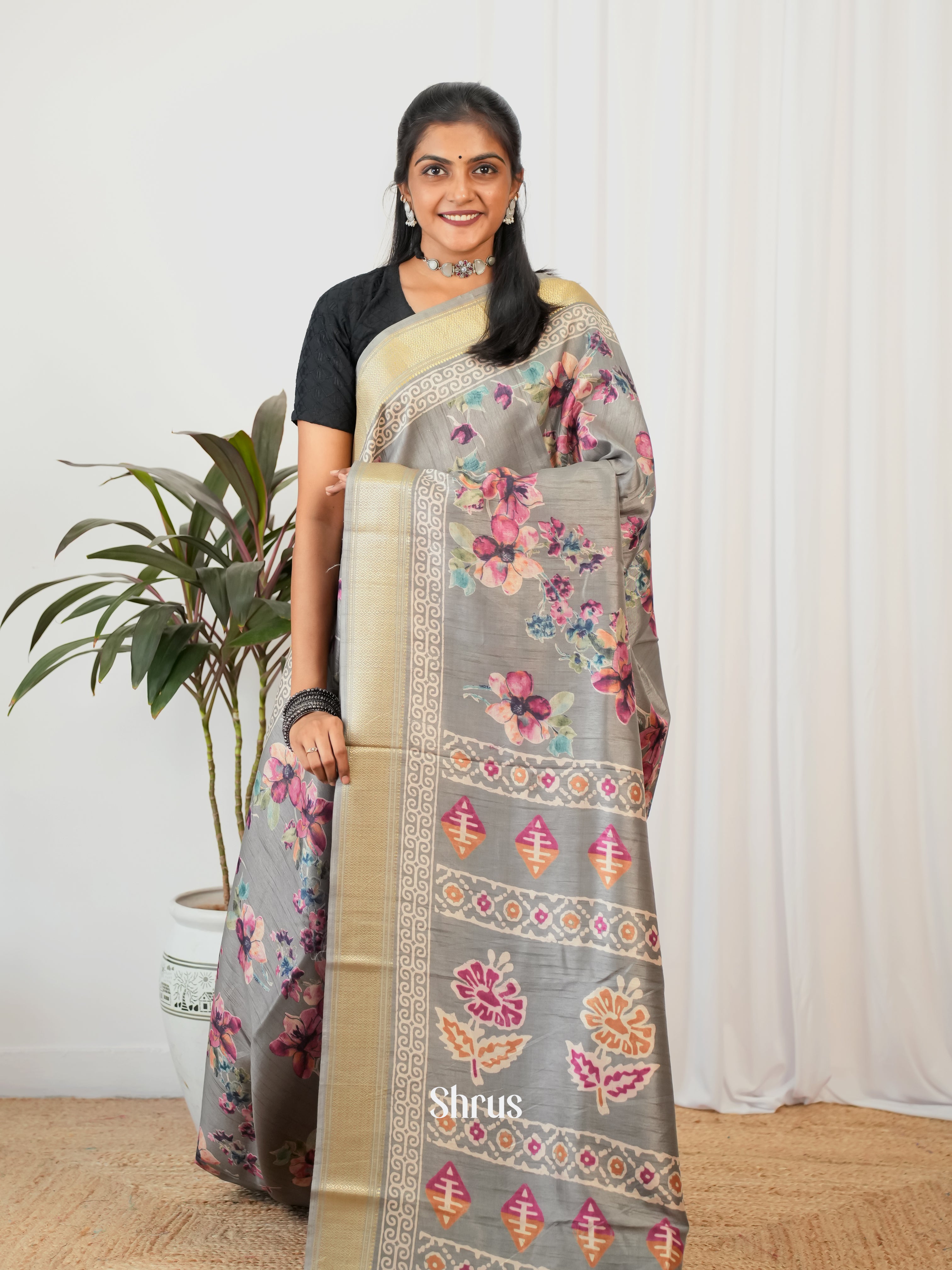 Grey - Semi Crepe Saree