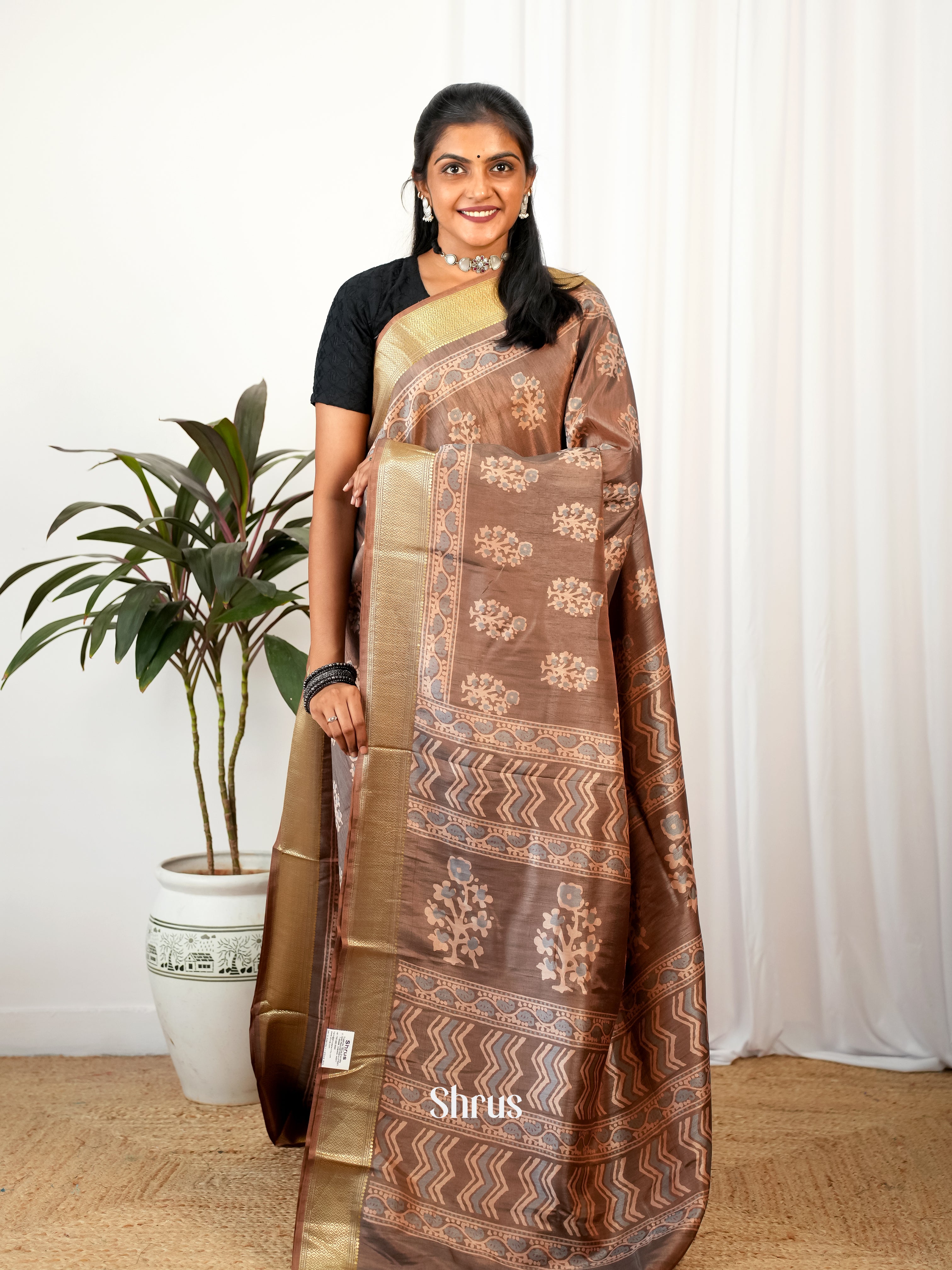 Brown - Semi Crepe Saree