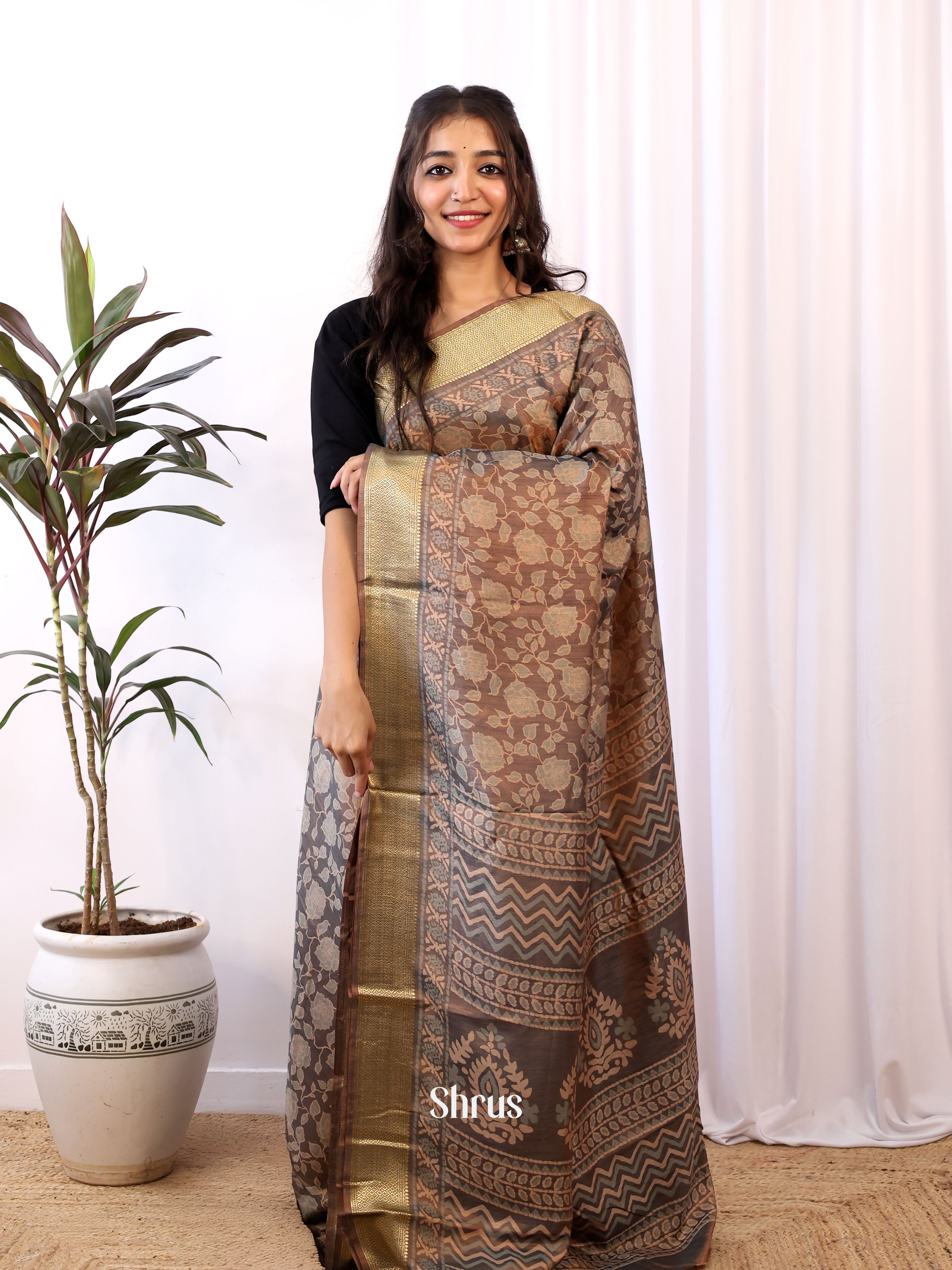 Brown - Semi Crepe Saree