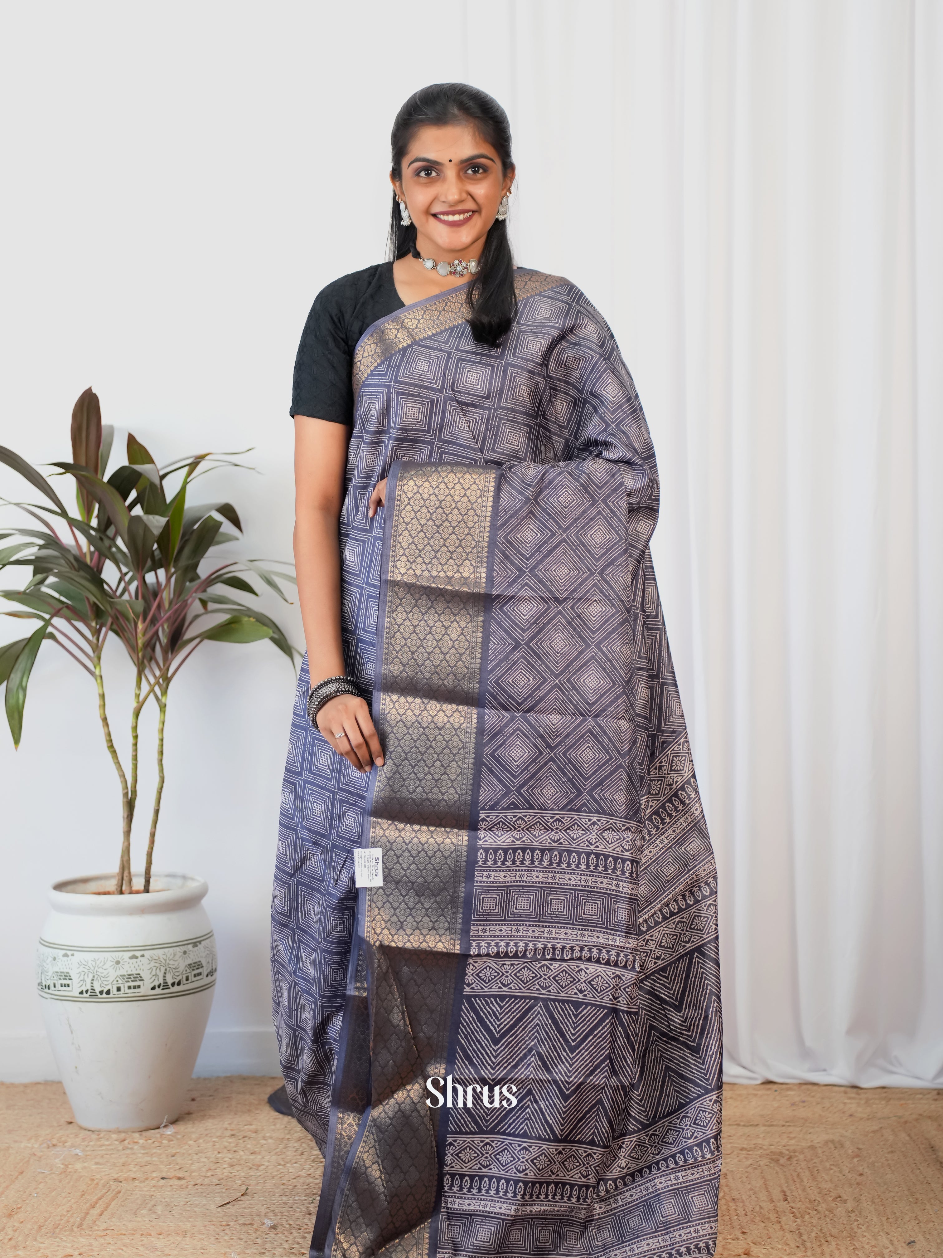 Grey - Semi Crepe Saree