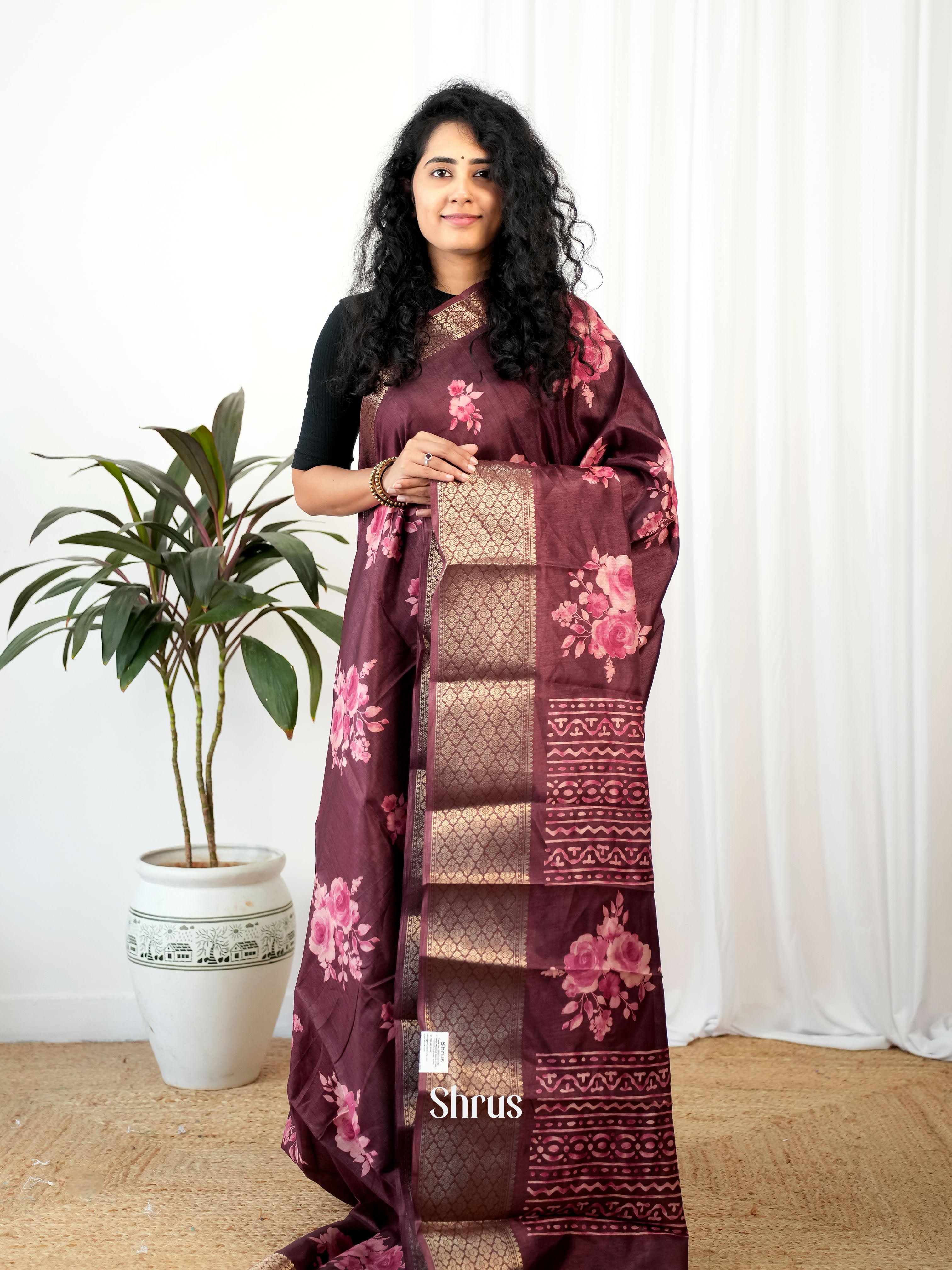 Brown - Semi Crepe Saree