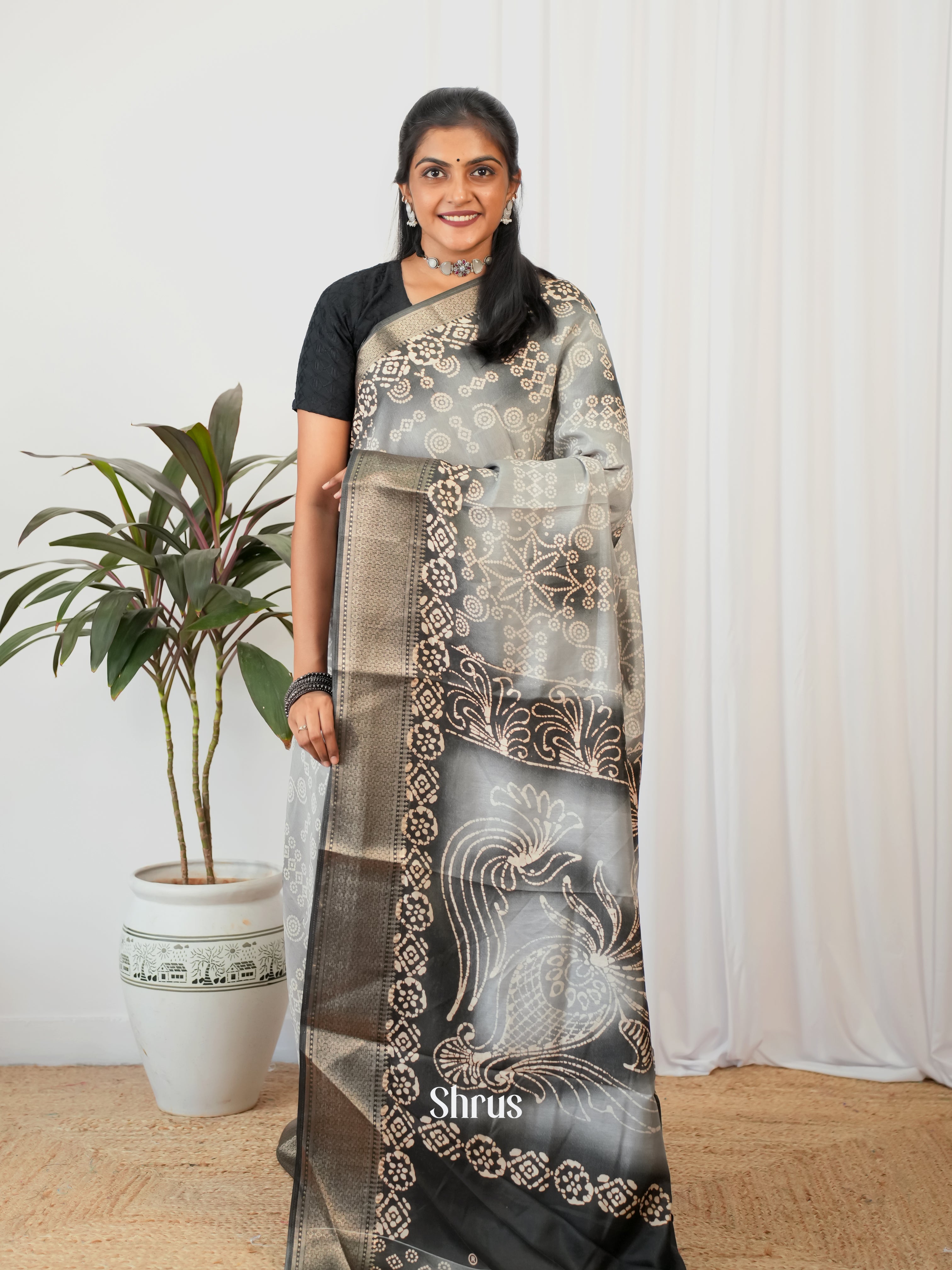 Cream  & Grey- Semi Crepe Saree