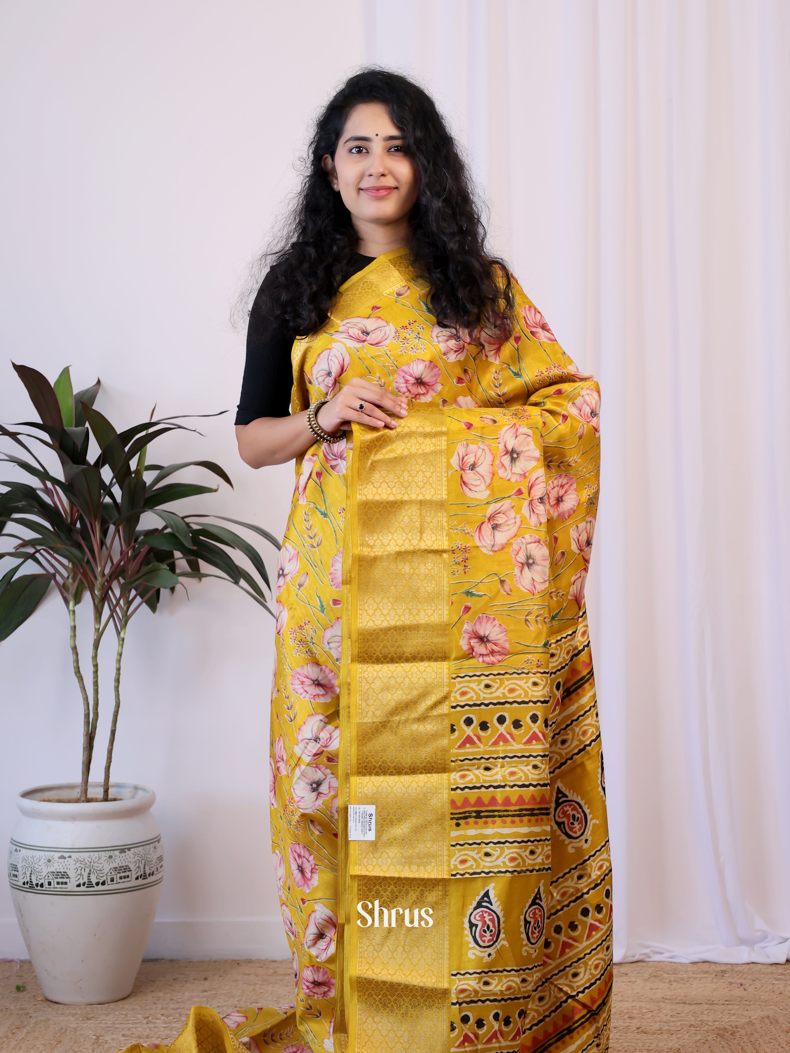 CIS21135 - Semi Crepe Saree