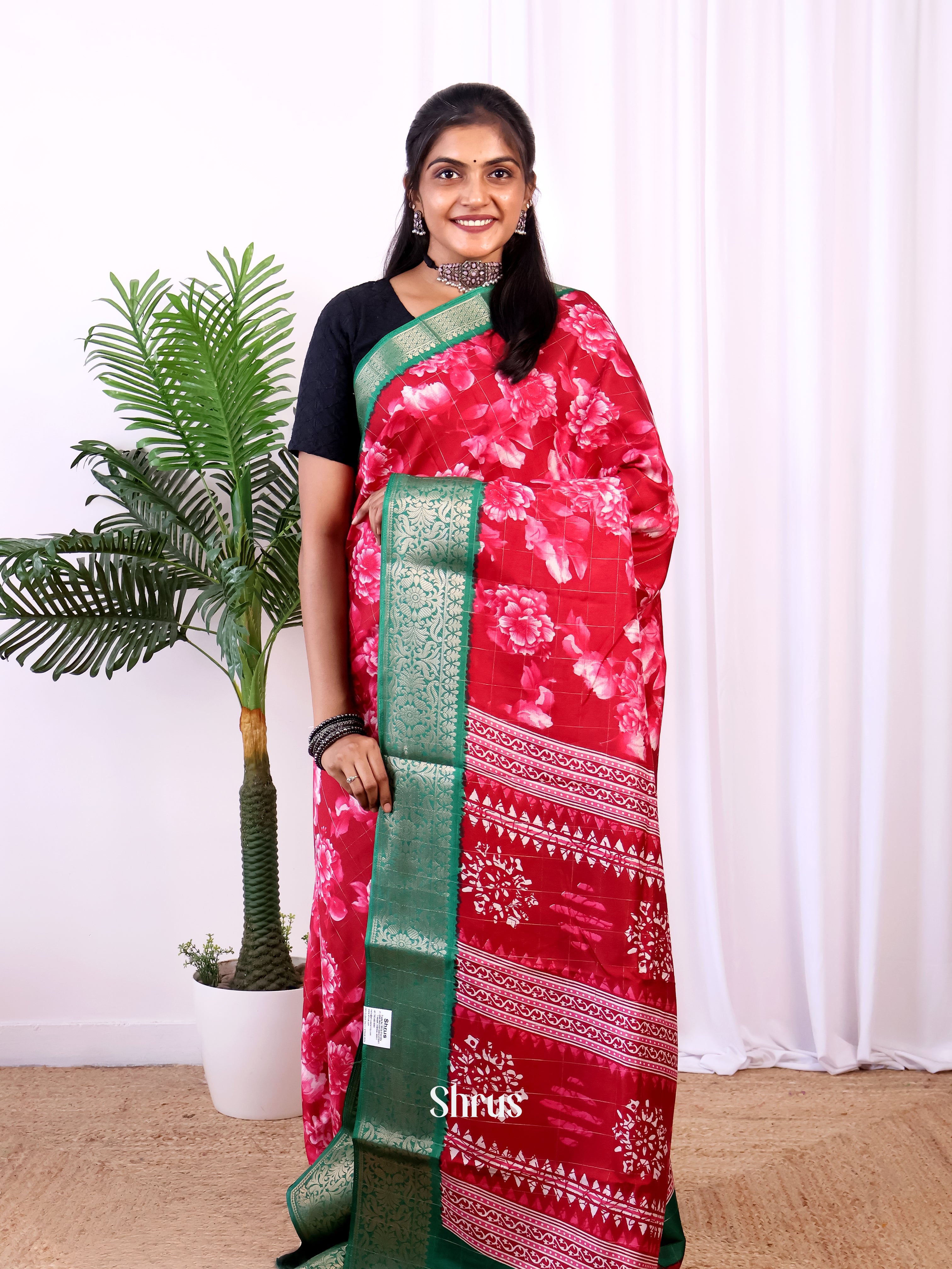 Red & Green- Semi Crepe Saree