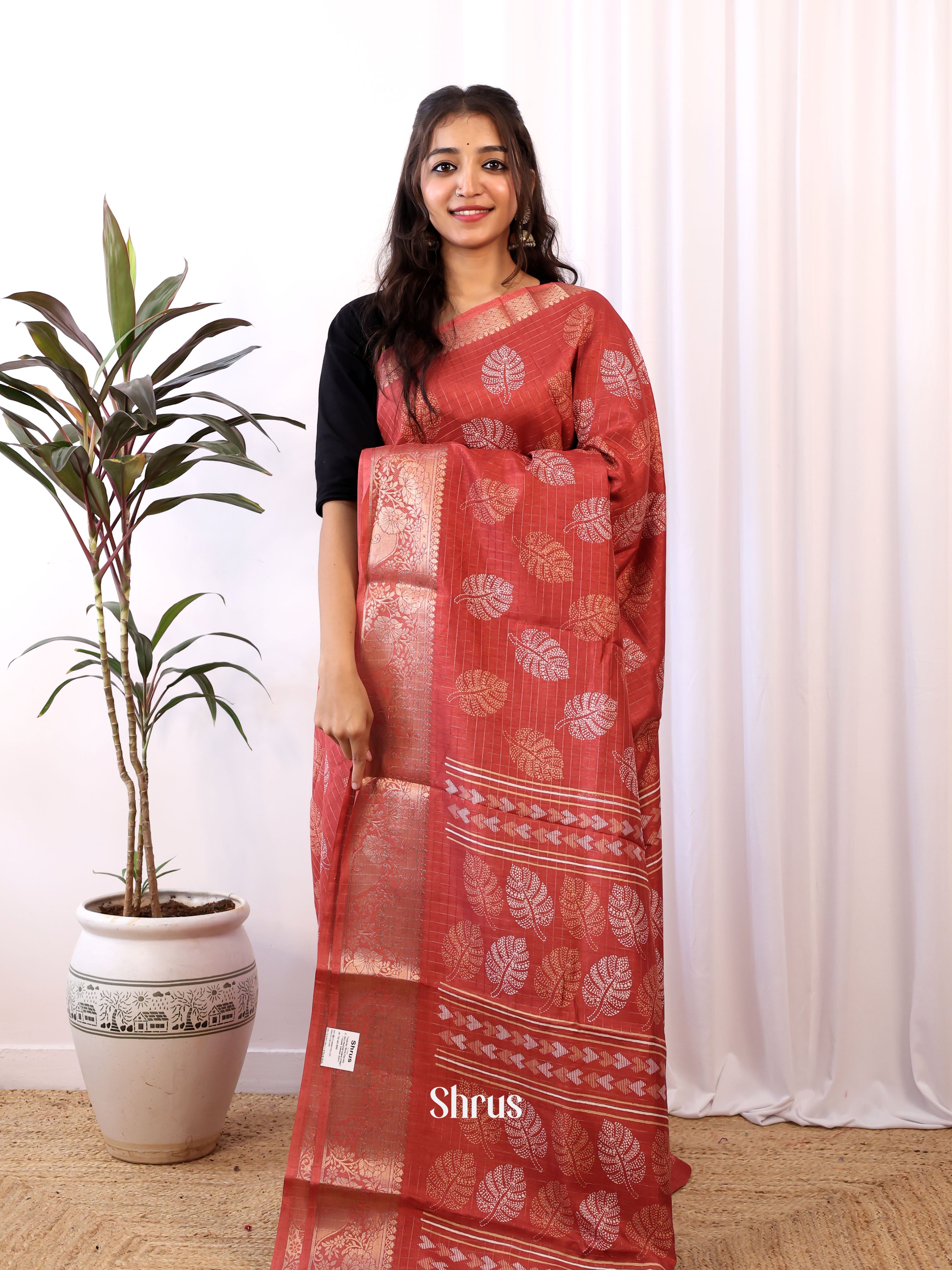 Red - Semi Crepe Saree