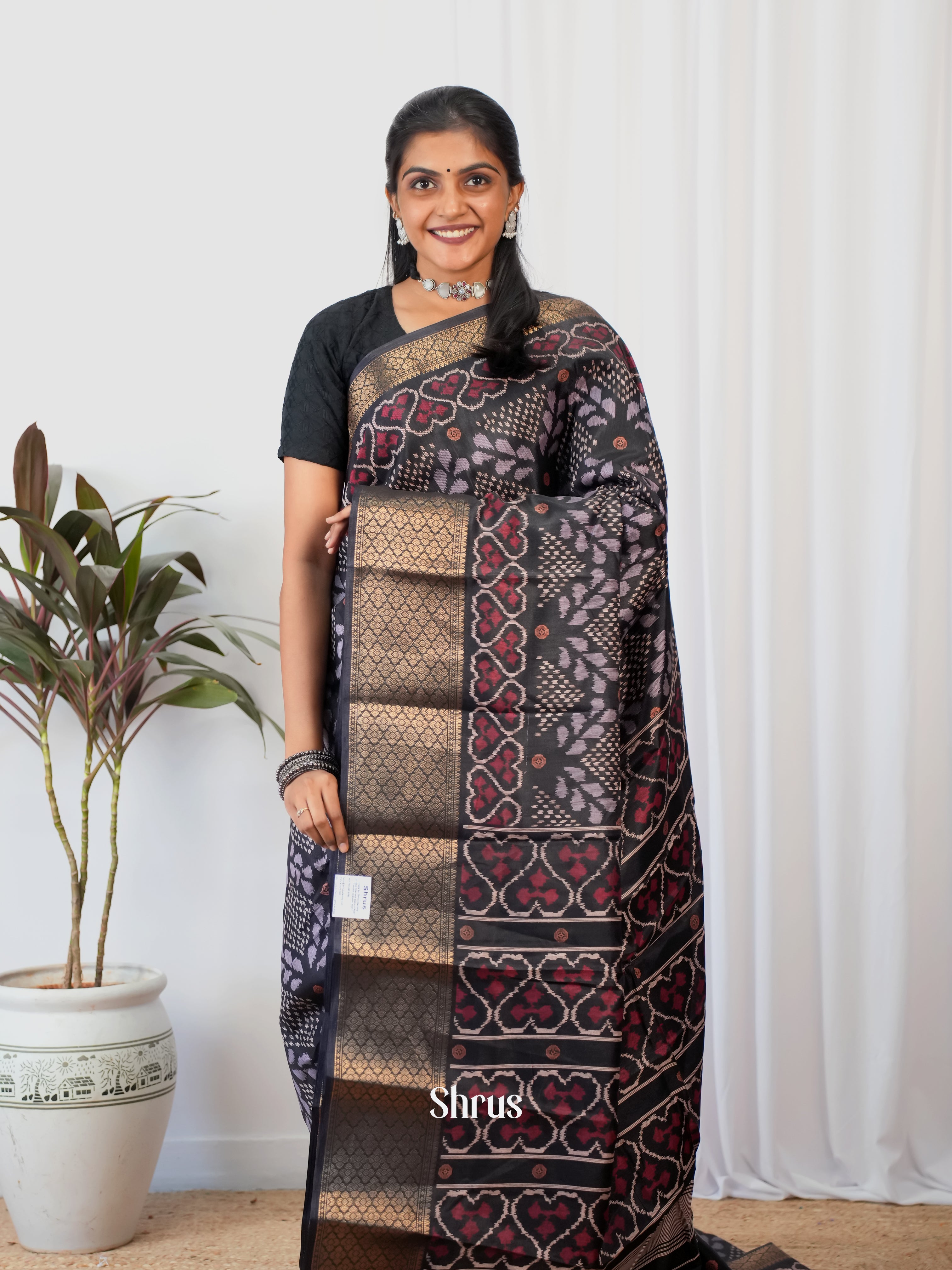 Black - Semi Crepe Saree