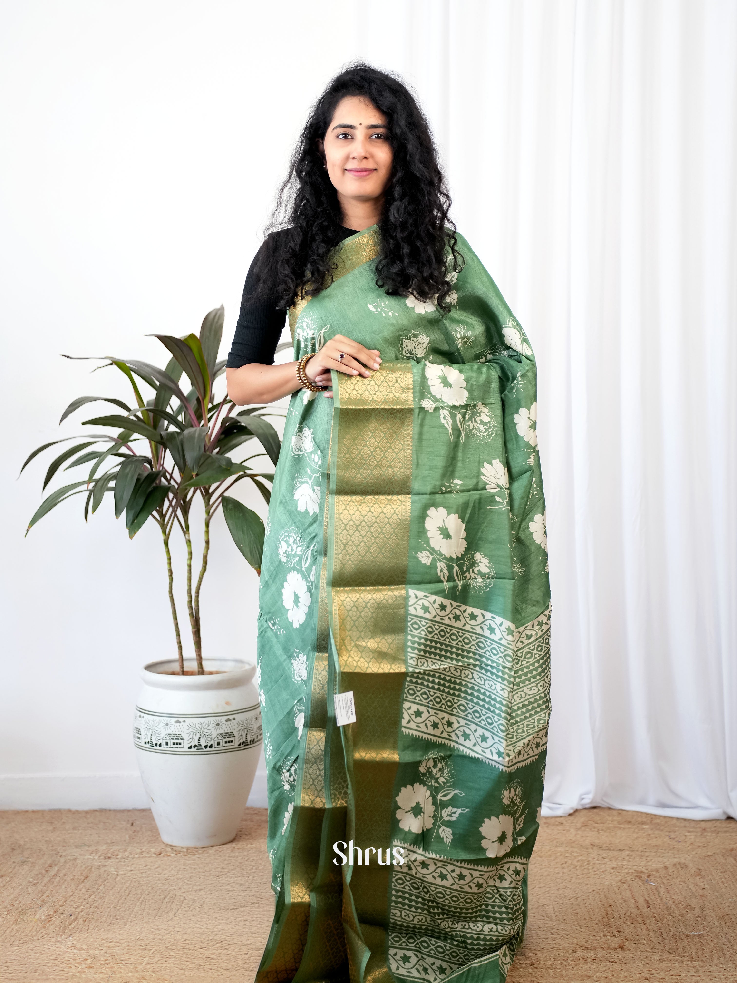 Green - Semi Crepe Saree