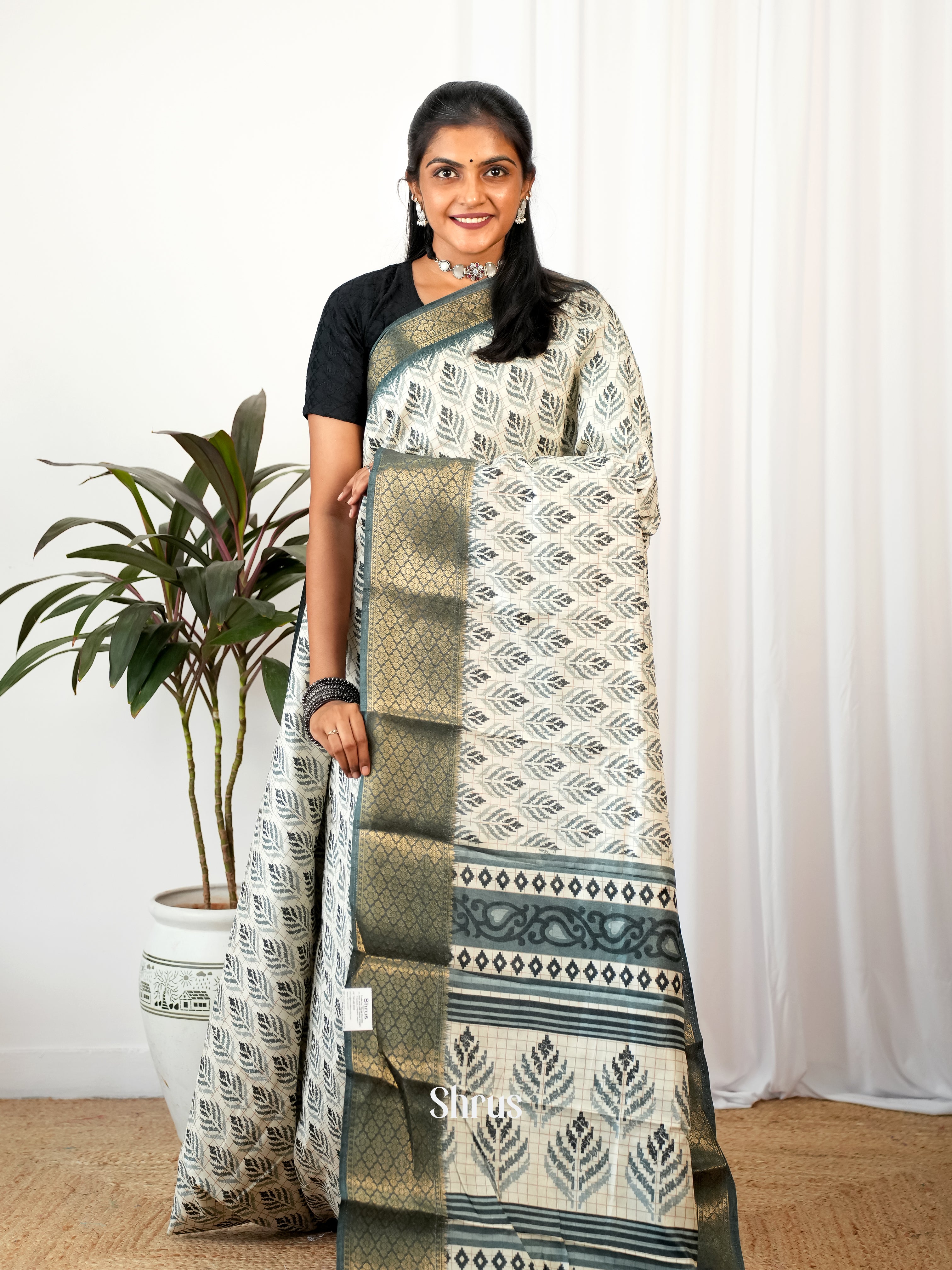 Cream & Grey - Semi Crepe Saree