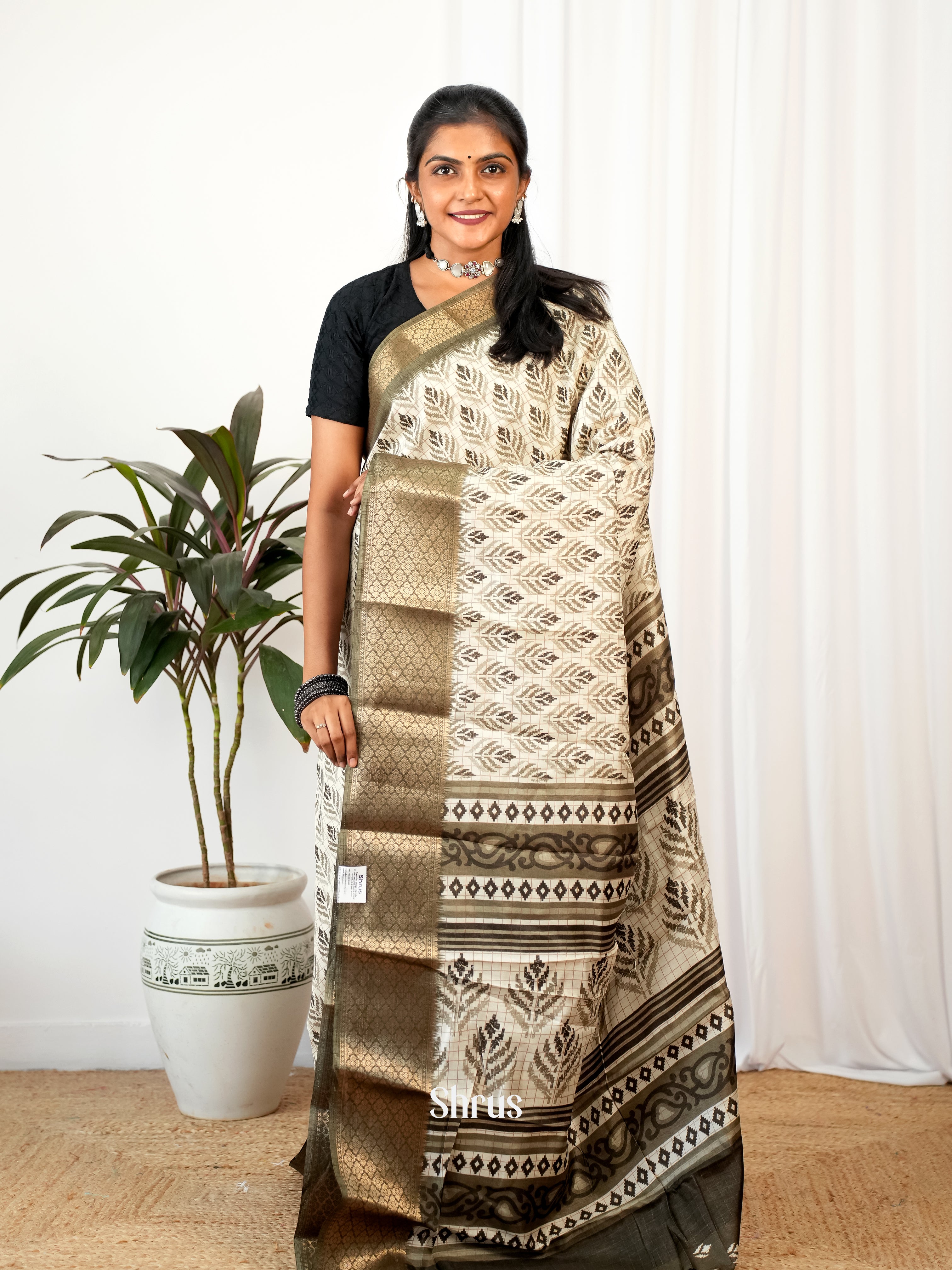 Cream & Grey  - Semi Crepe Saree