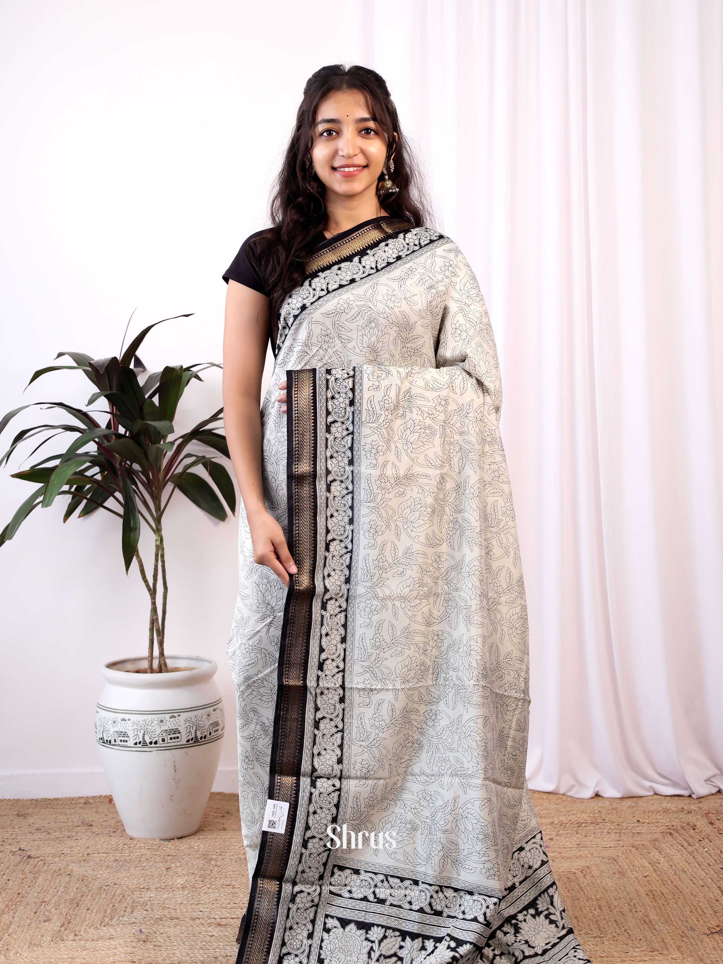 Cream & Black - Art Modal Saree