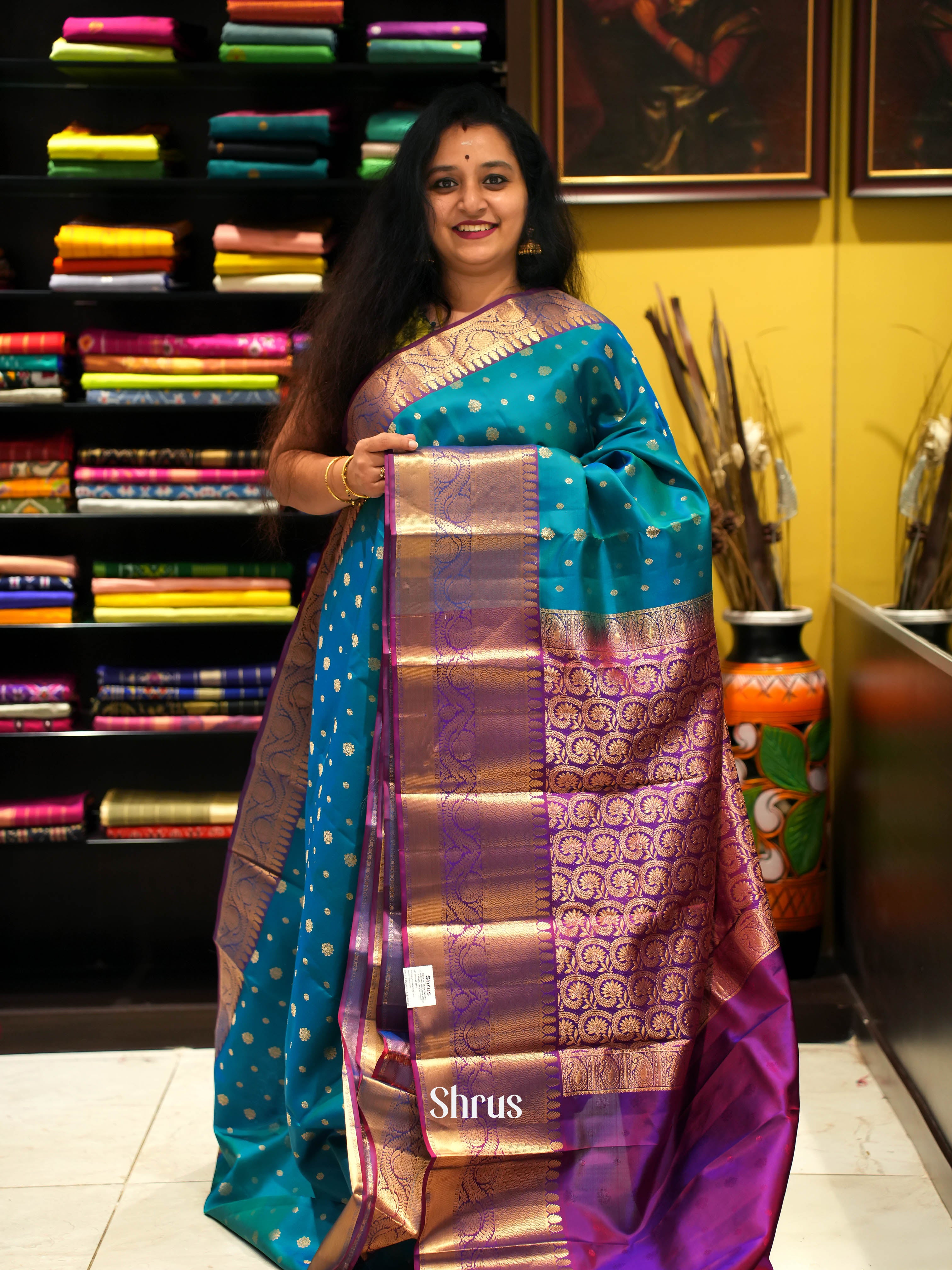 CIS23072 - Kanchipuram silk Saree