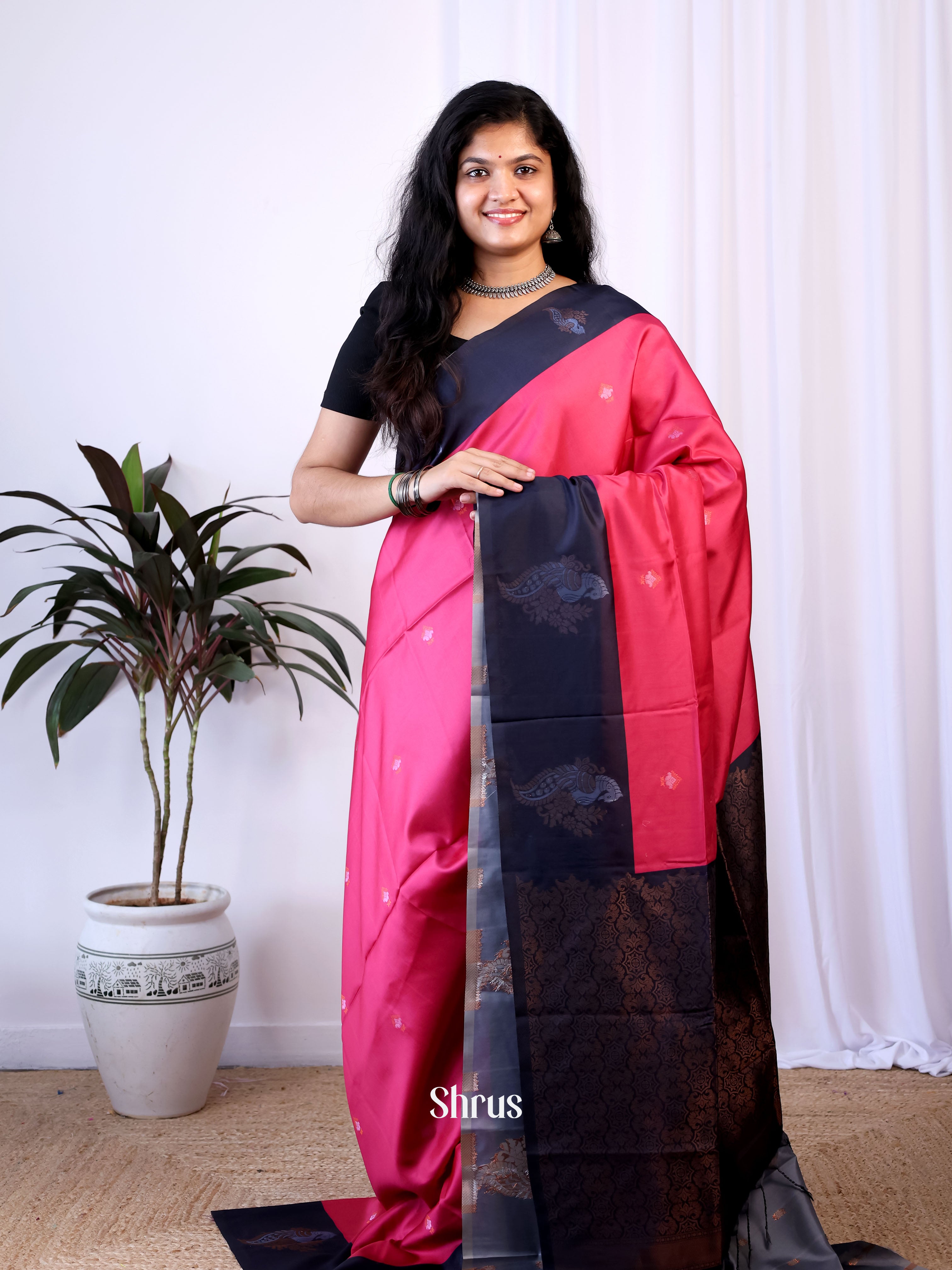 Dual toned pink & black - Semi Soft Silk Saree