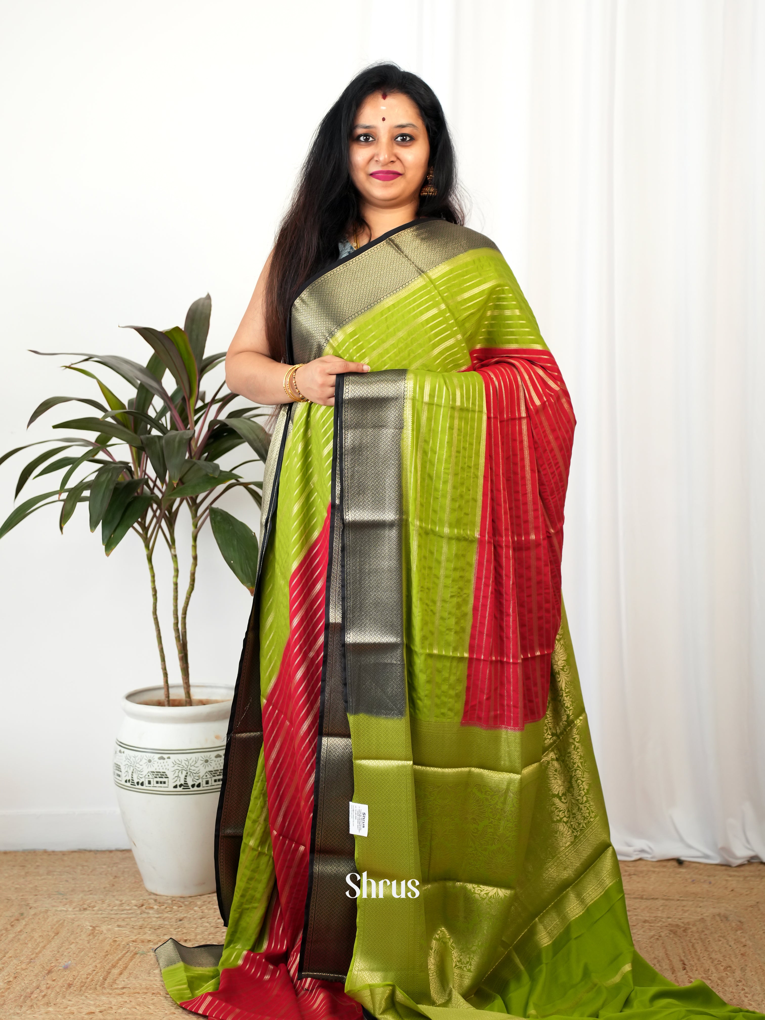 Red & Green - Mysoresilk-halfpure Saree