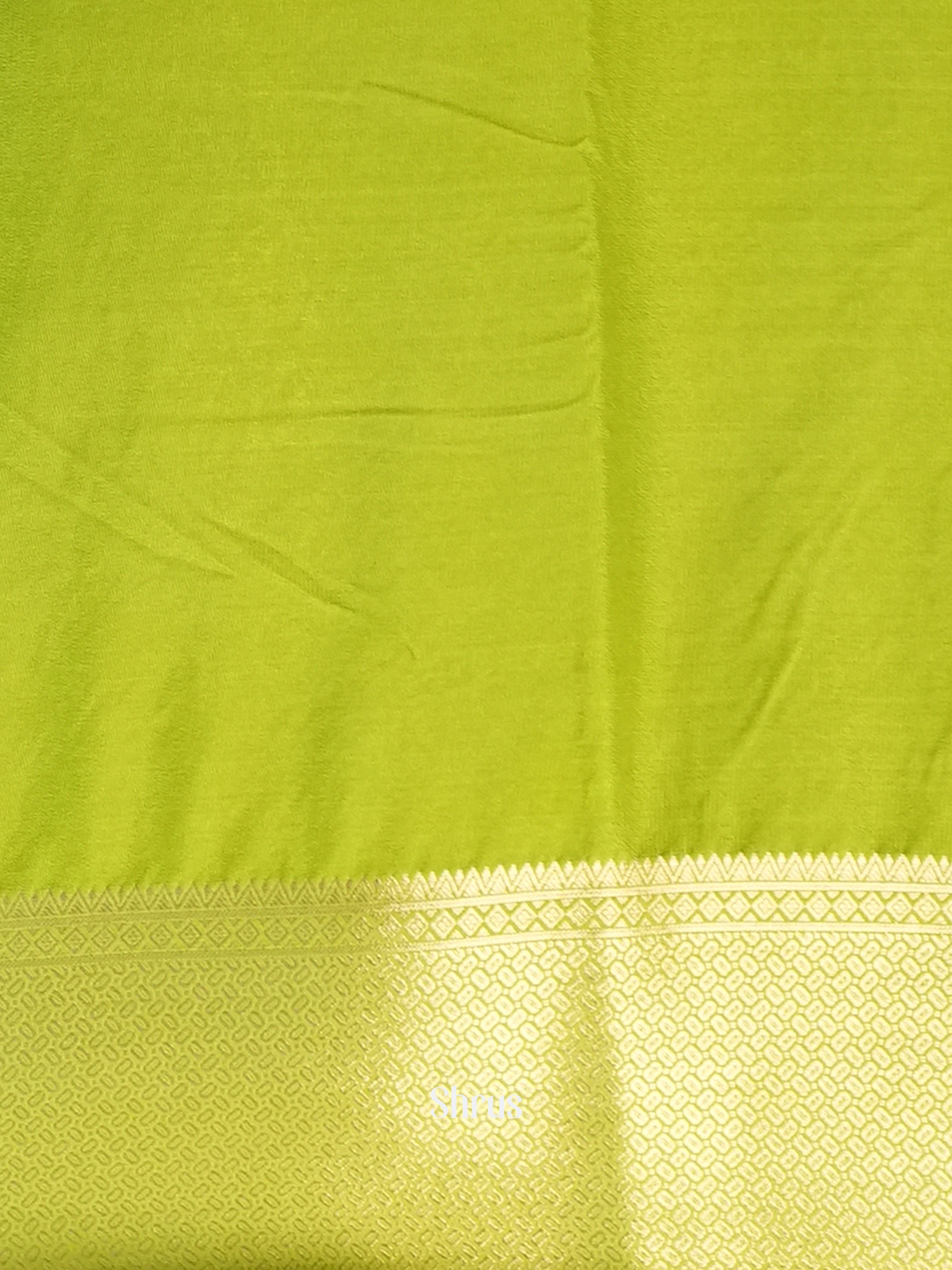 Red & Green - Mysoresilk-halfpure Saree