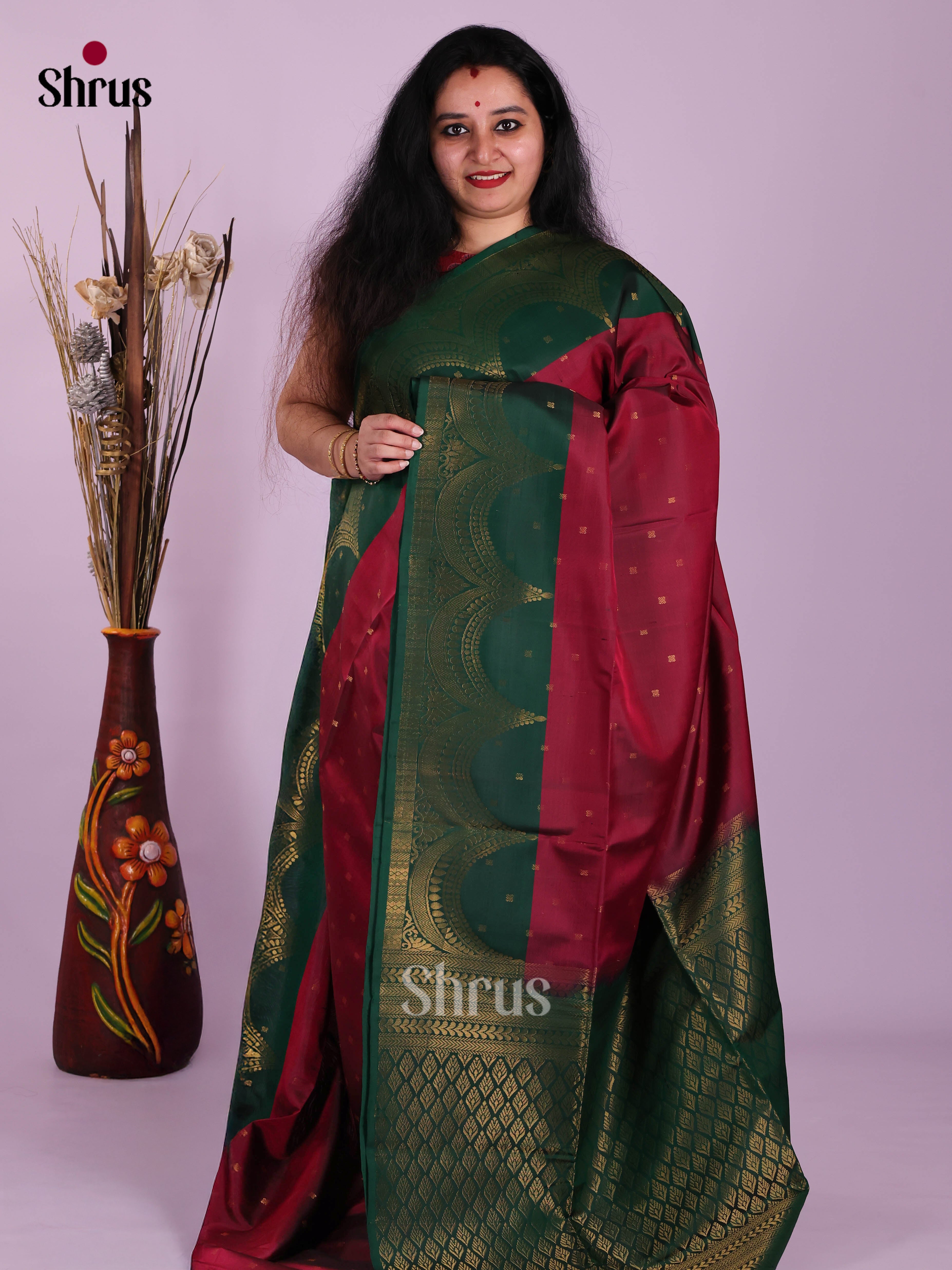 CIS24016 - Shop on Shrus.com