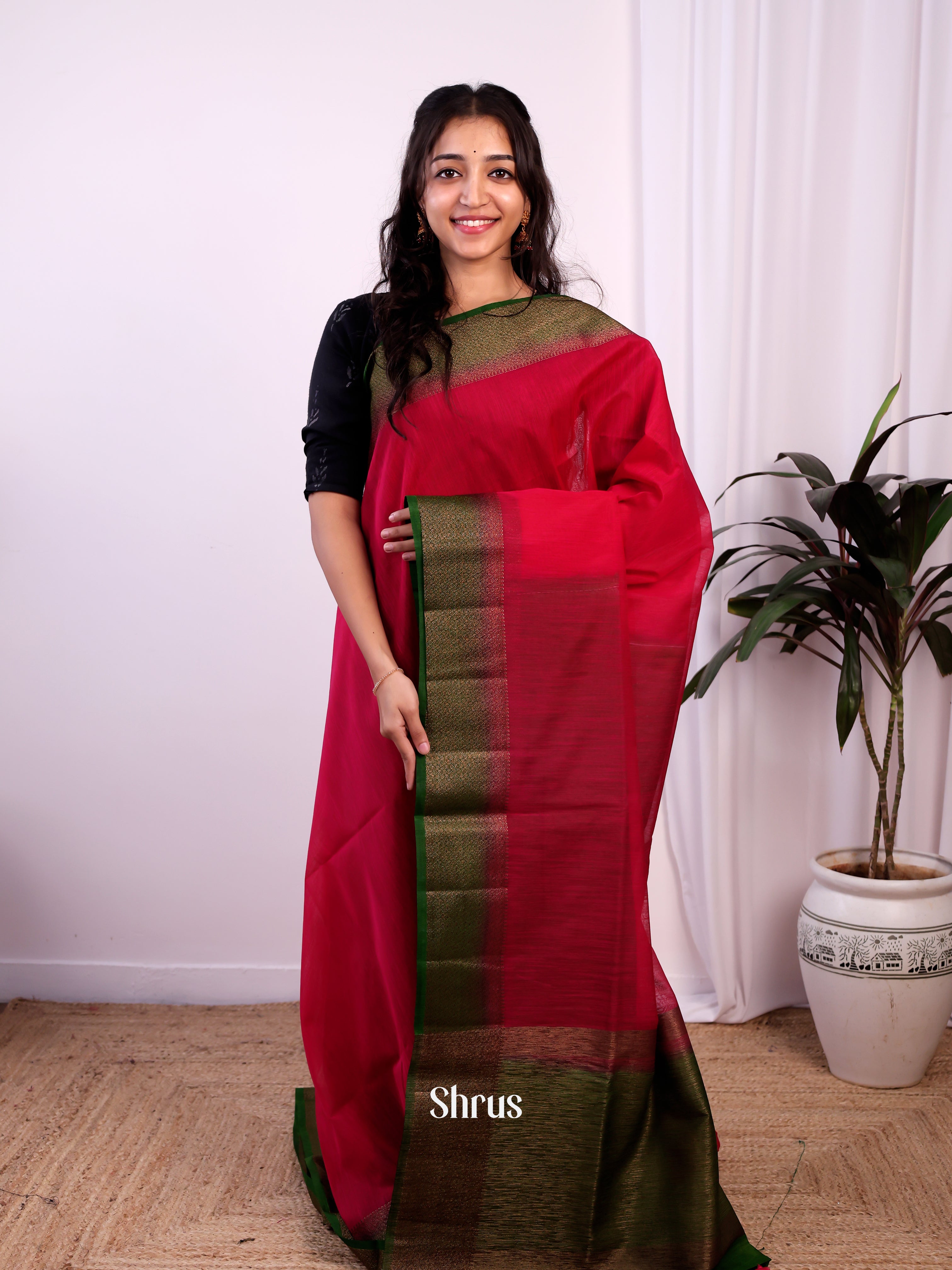 Red & Green - Semi Jute Saree