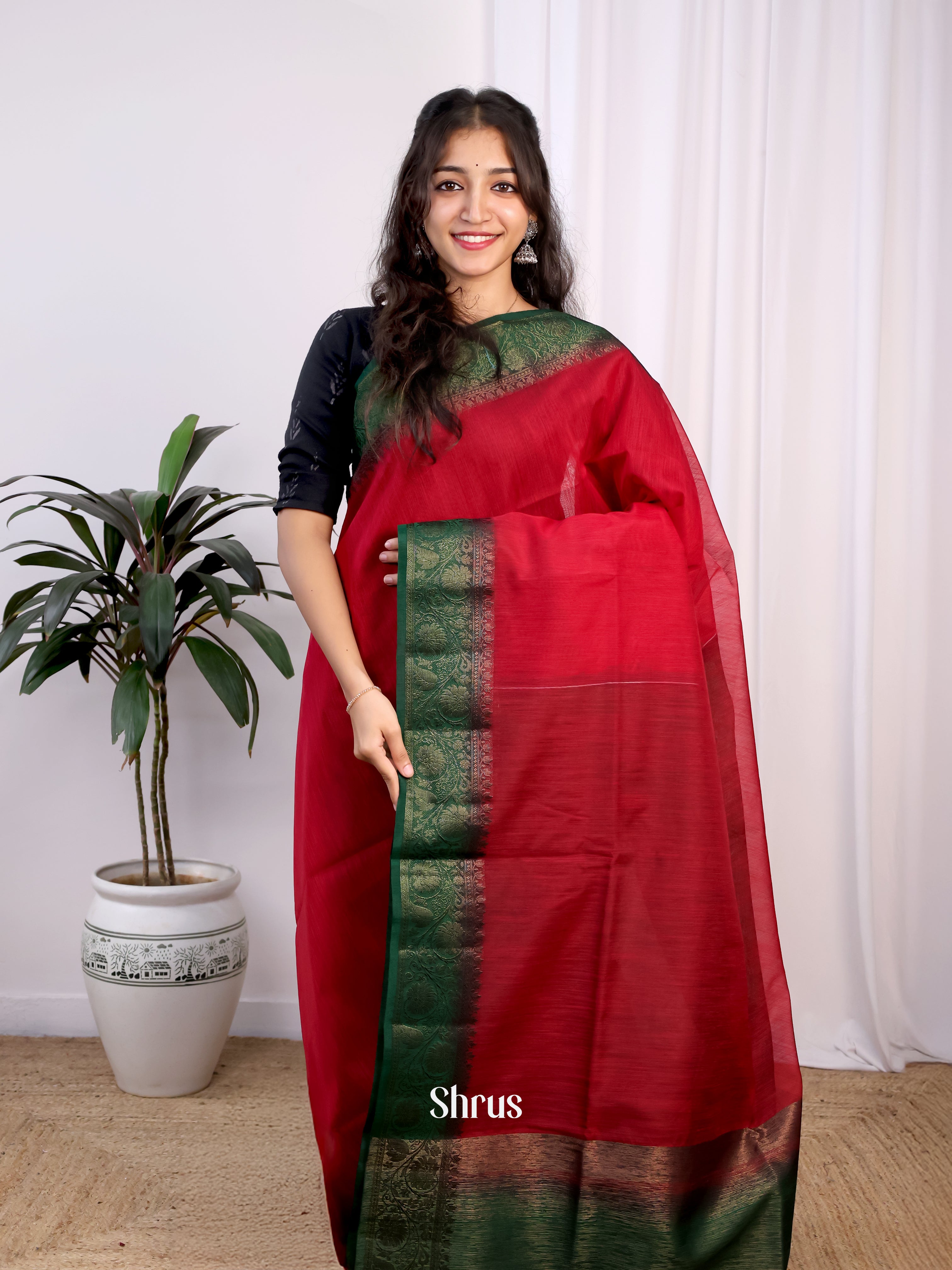 Red & Green- Semi Jute Saree