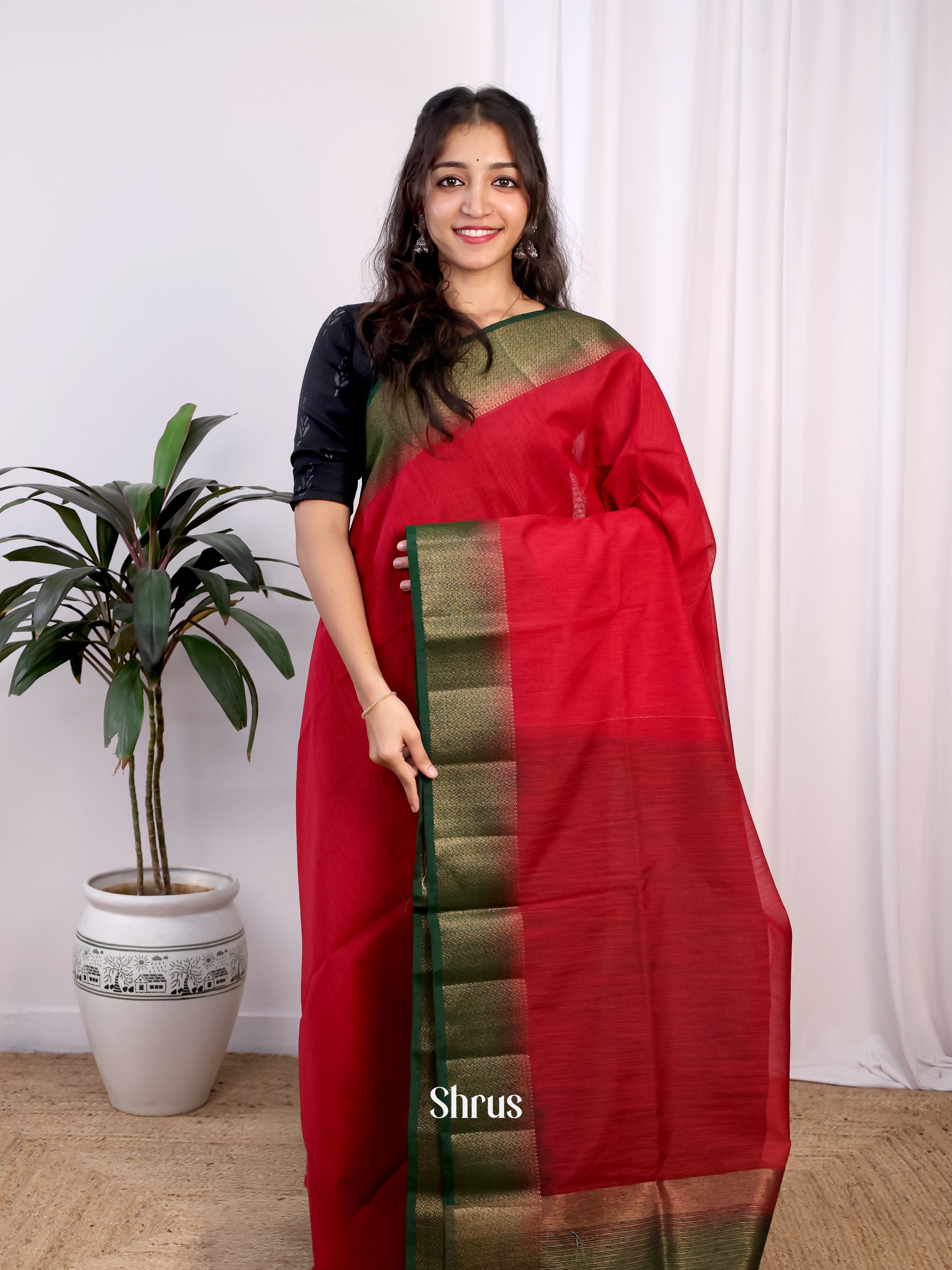 Red & Green - Semi Jute Saree