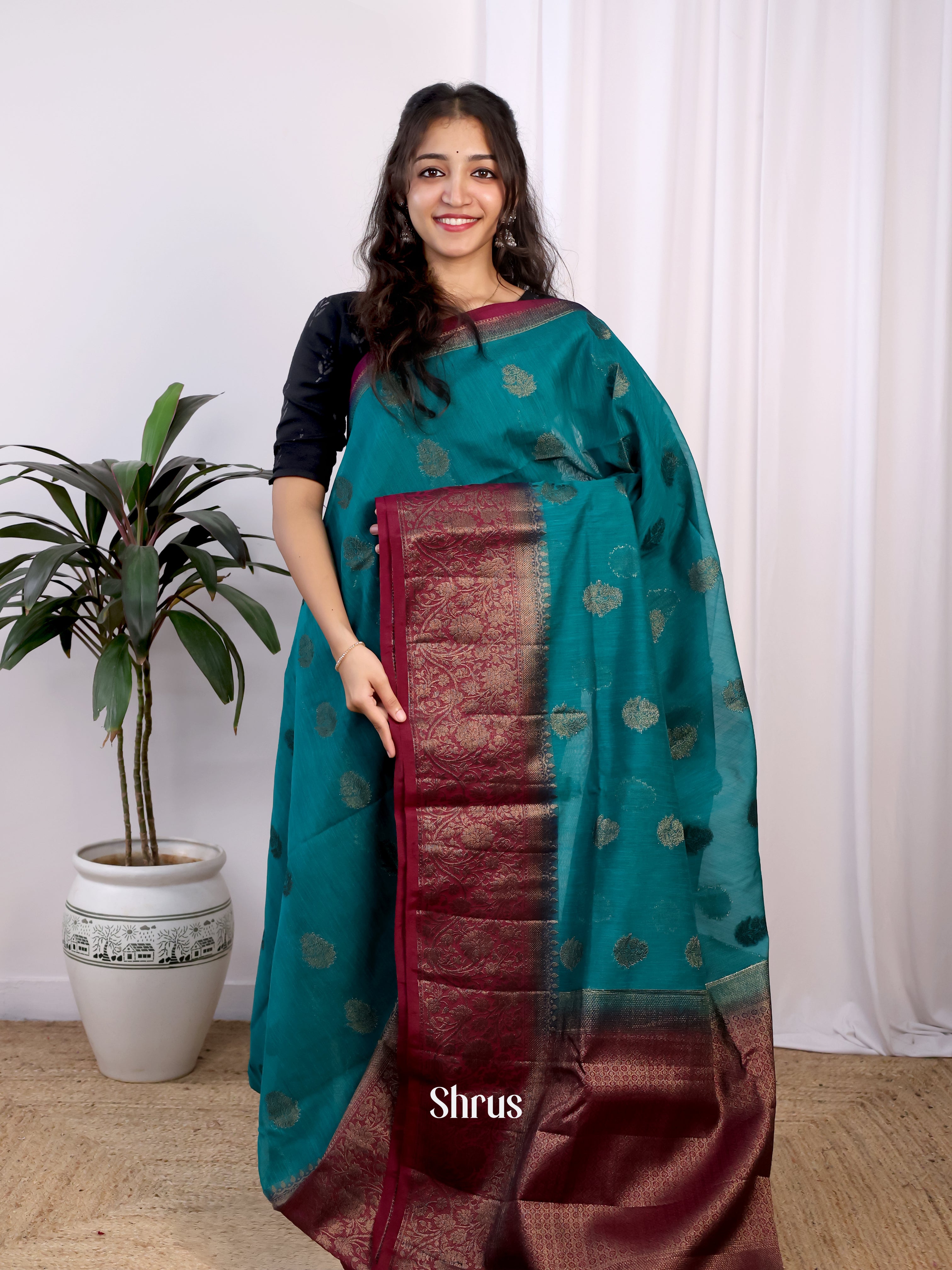 CIS24227 - Semi Jute Saree - Shop on Shrus.com