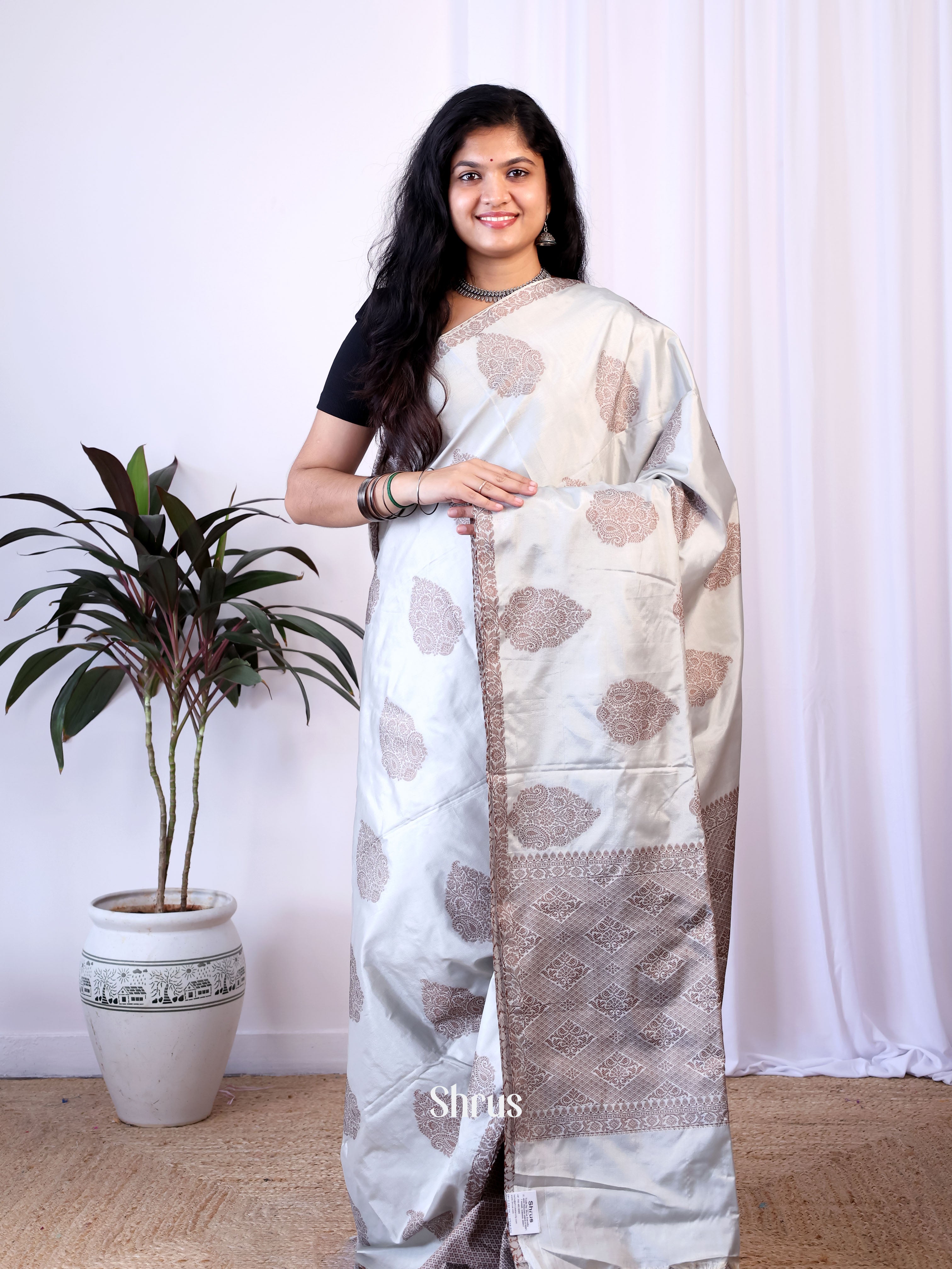 Grey - Semi Softsilk Saree