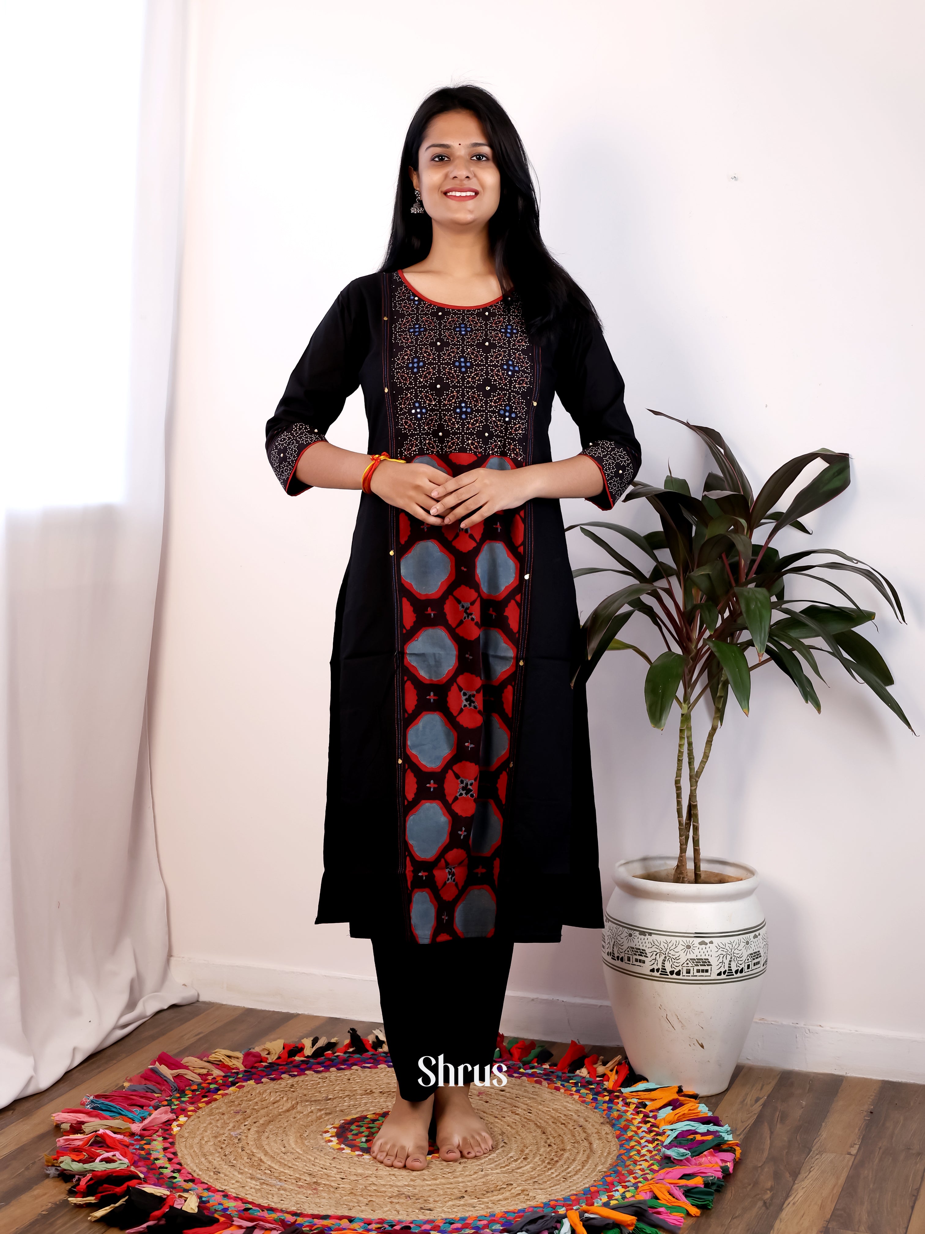 Black -2pc  Readymade Suits