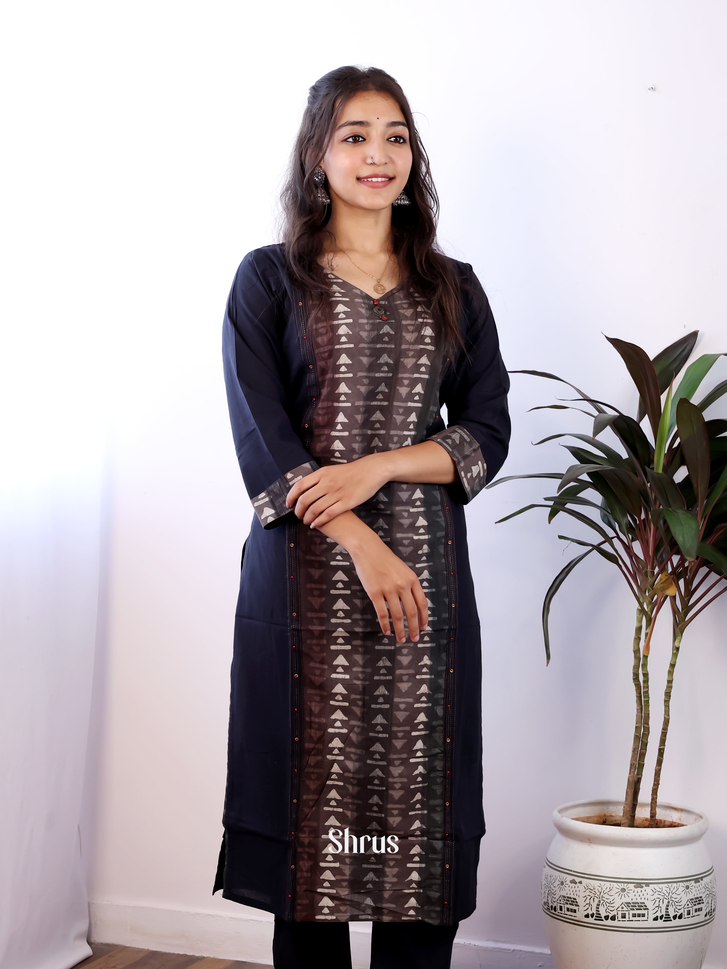 Black - 2pc Readymade Suits