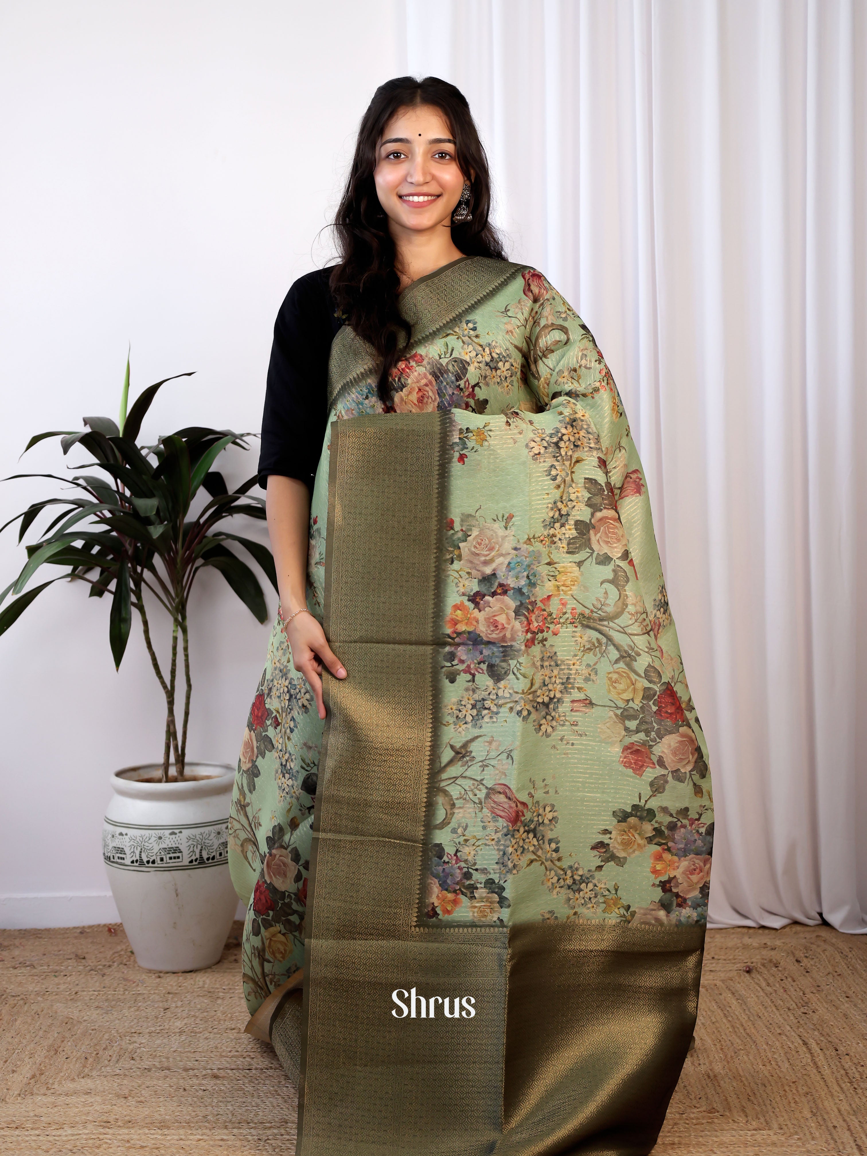 Lite Green & Green - Semi Jute Saree