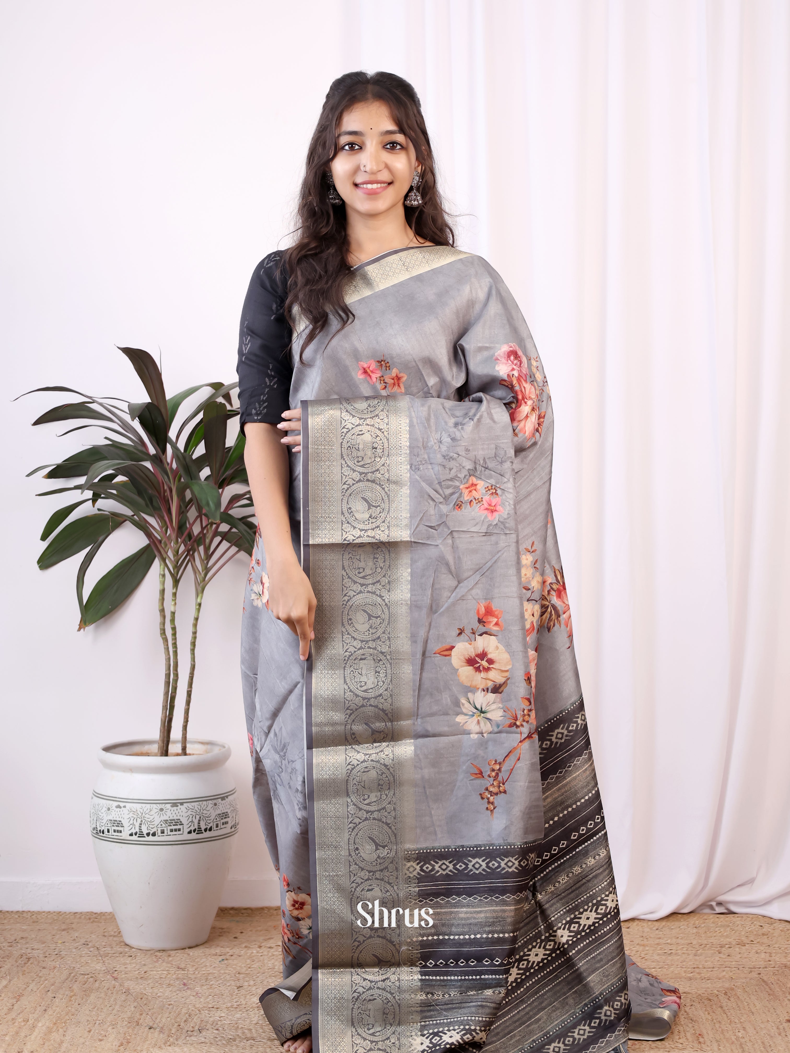 Grey & Black- Semi Dola silk Saree