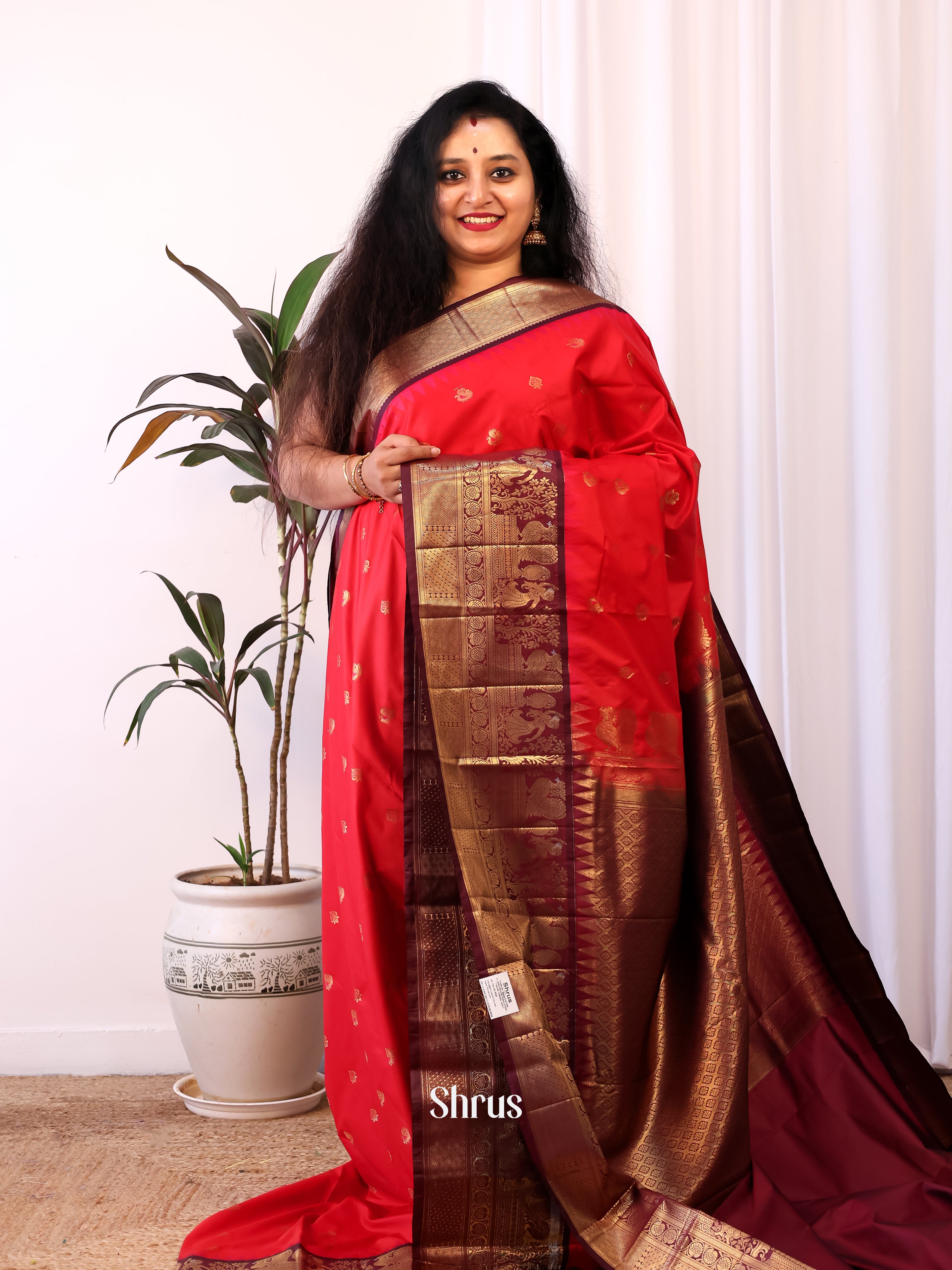 Red & Brown   - Gadwal halfpure Saree