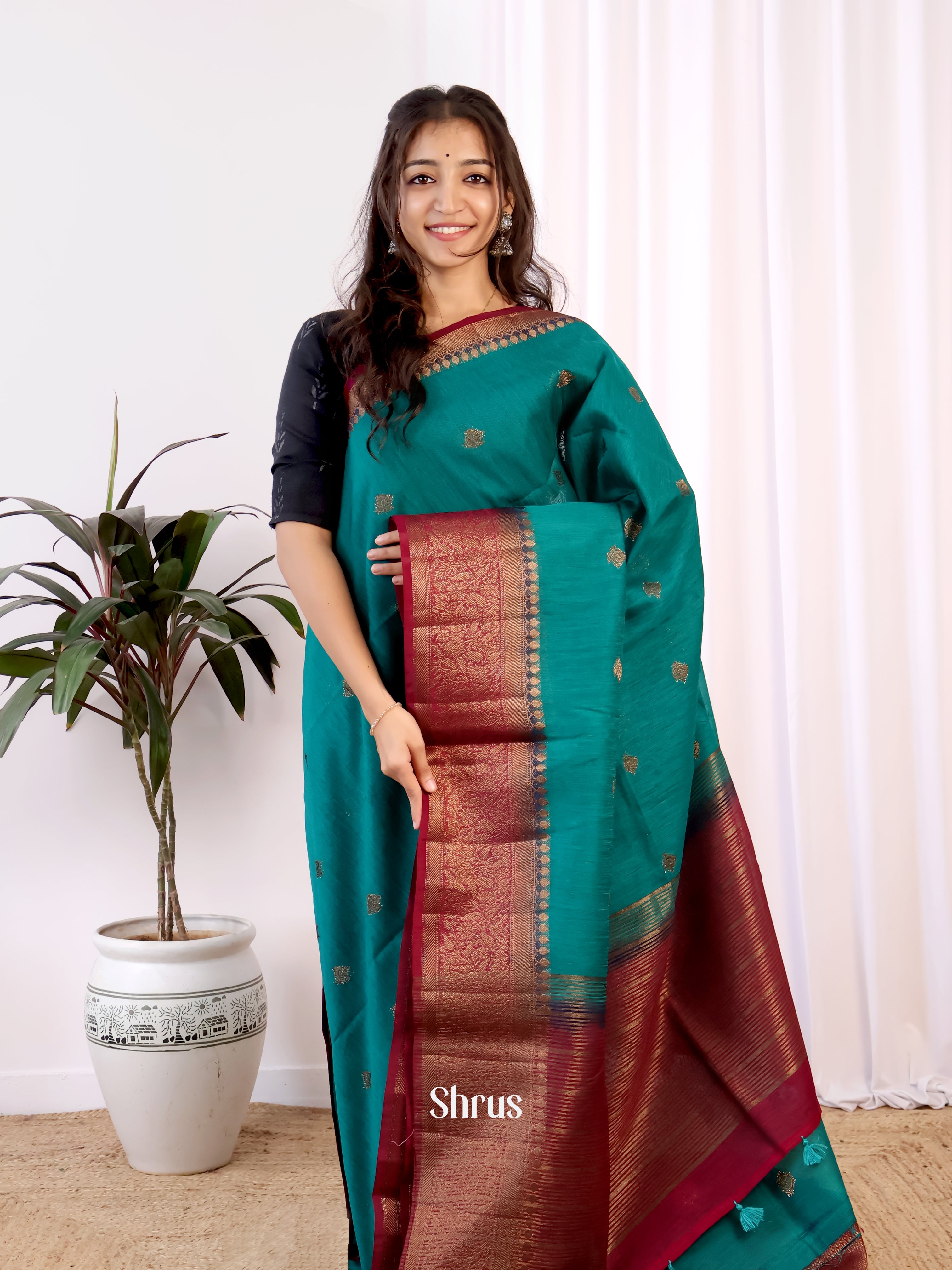 Green & Maroon - Semi Jute Saree - Shop on Shrus.com