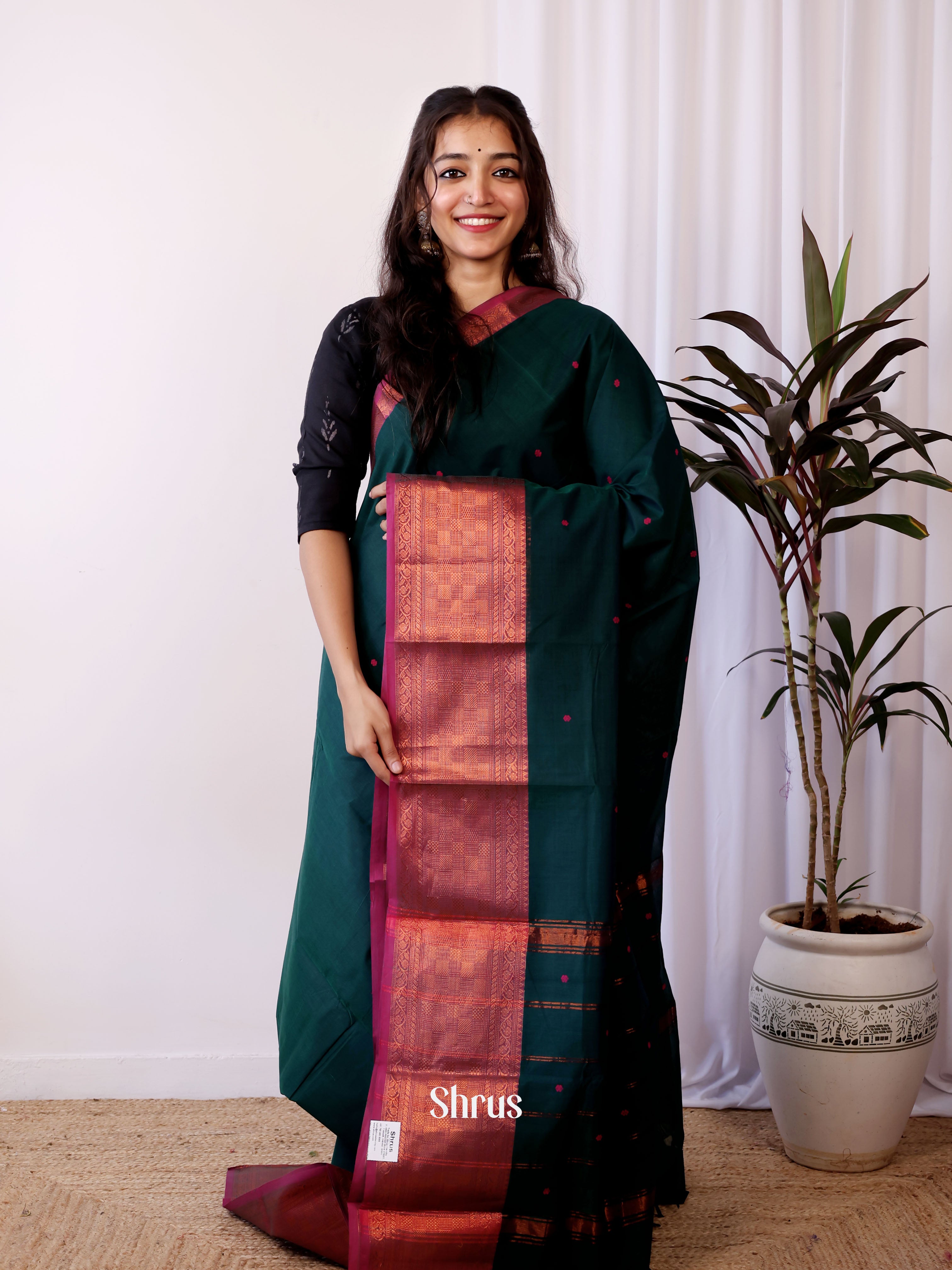 Green & Majenta - Chettinad Cotton Saree