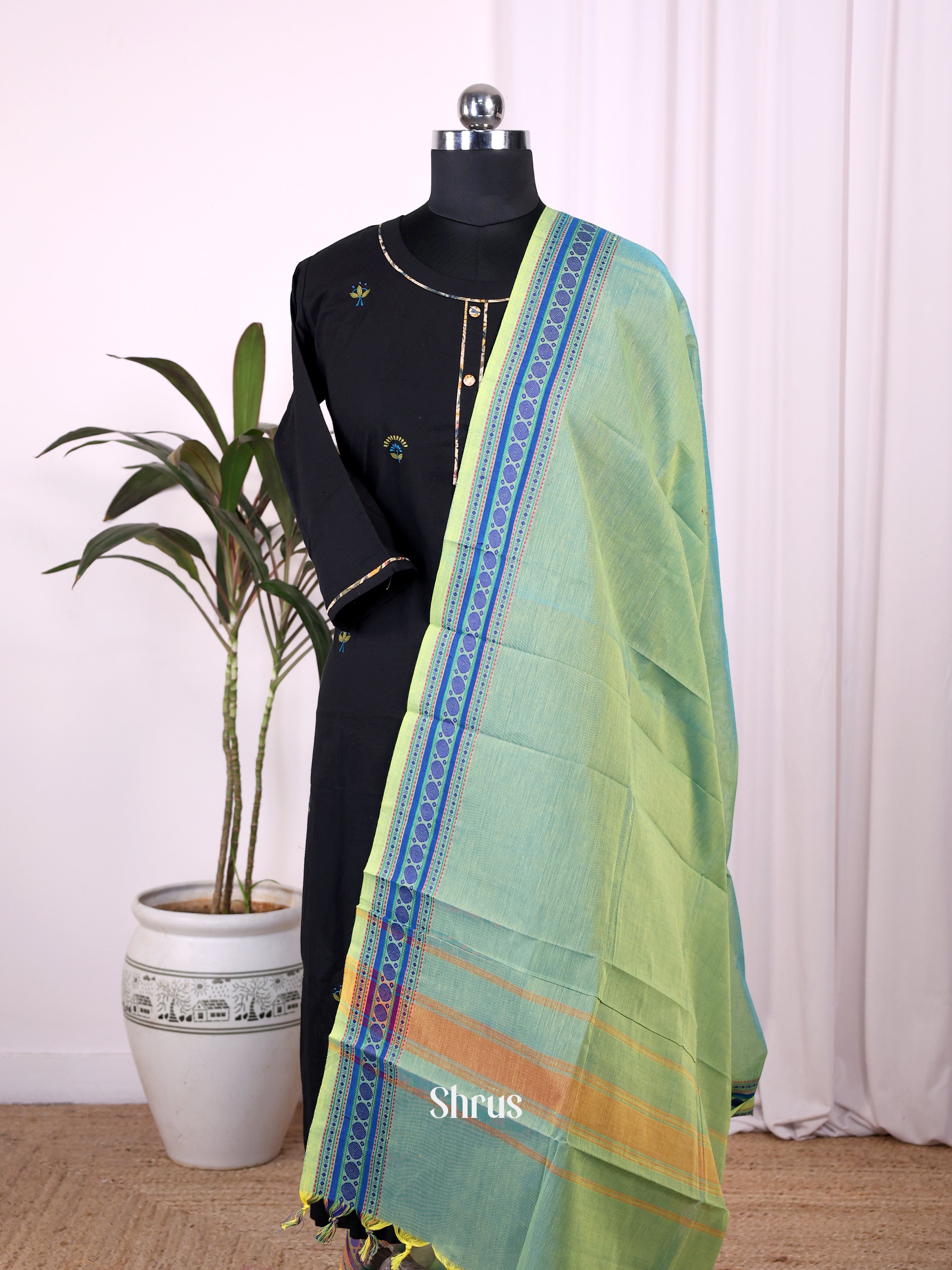 Green- Dupatta