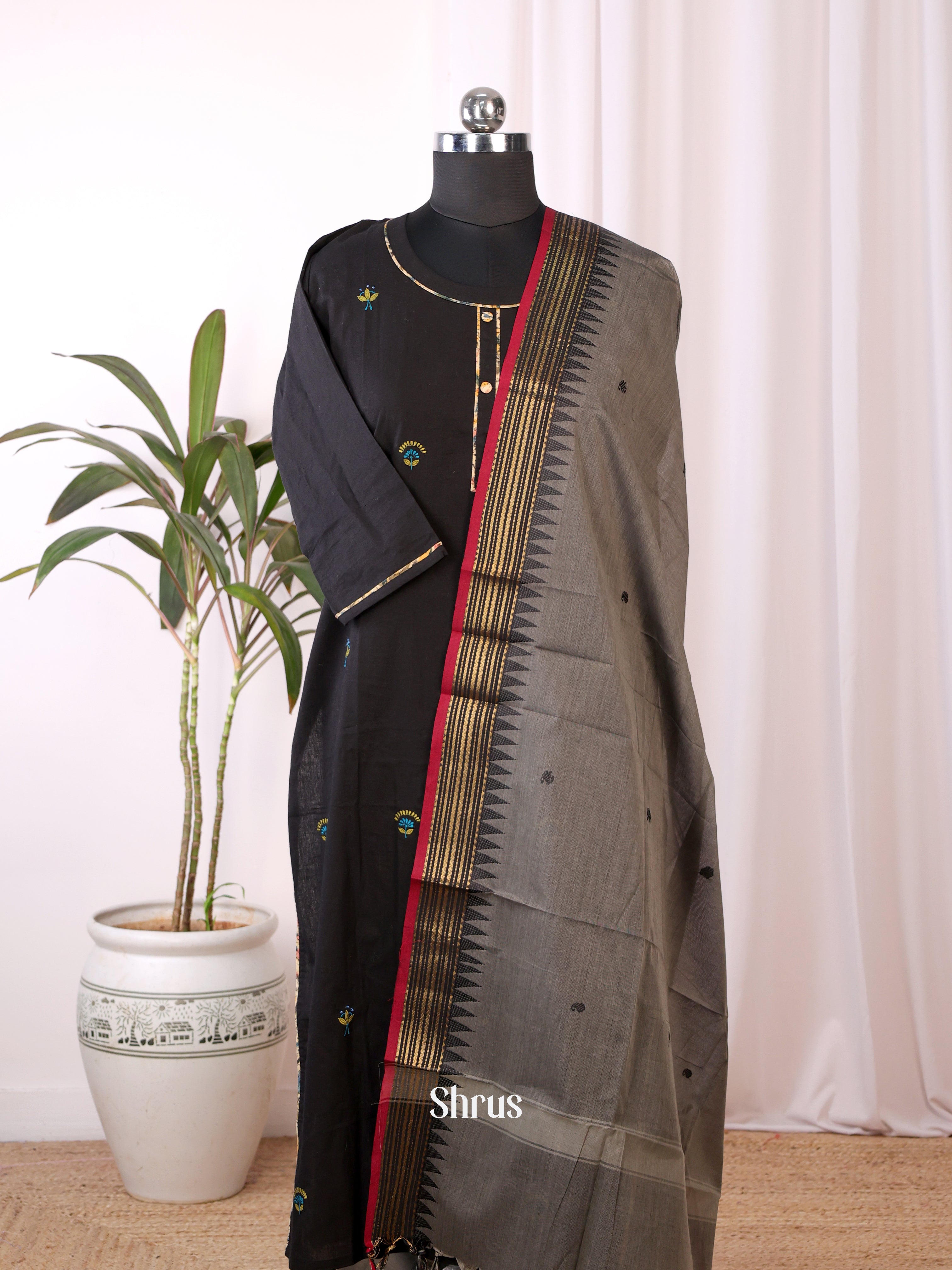 Grey & Black - Dupatta