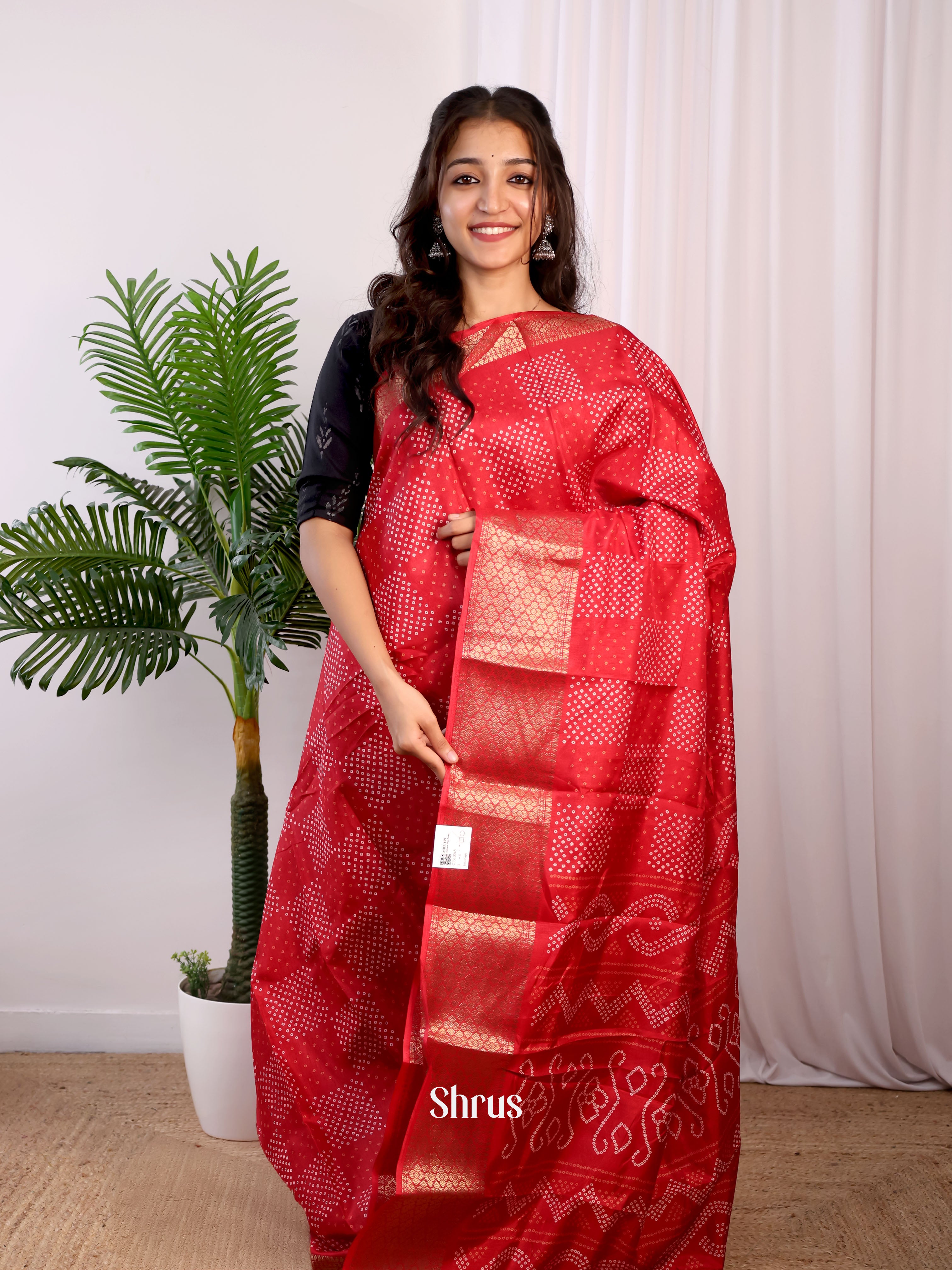 Red - Semi Crepe Saree