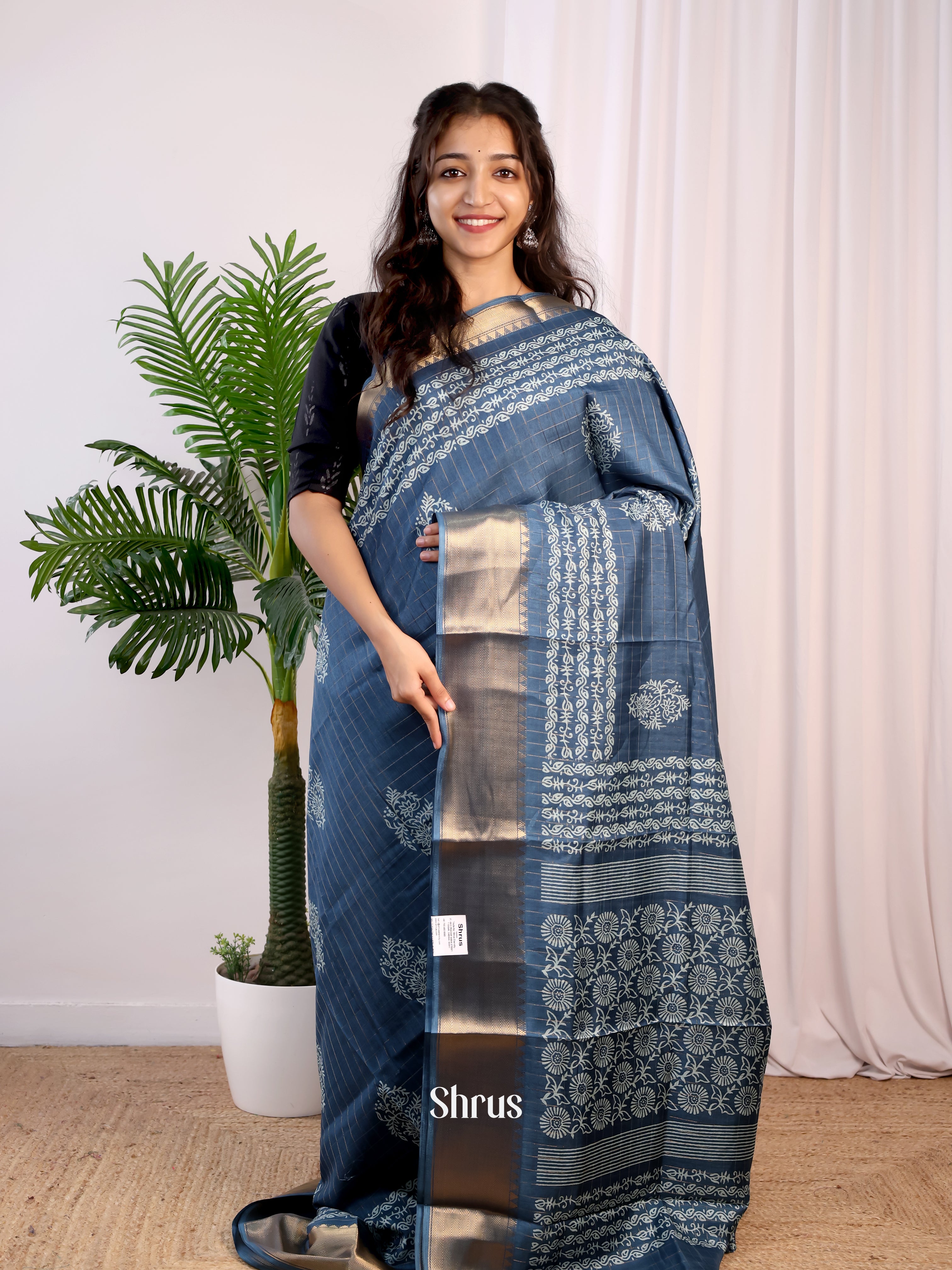 CJS10114 - Semi Crepe Saree - Shop on Shrus.com
