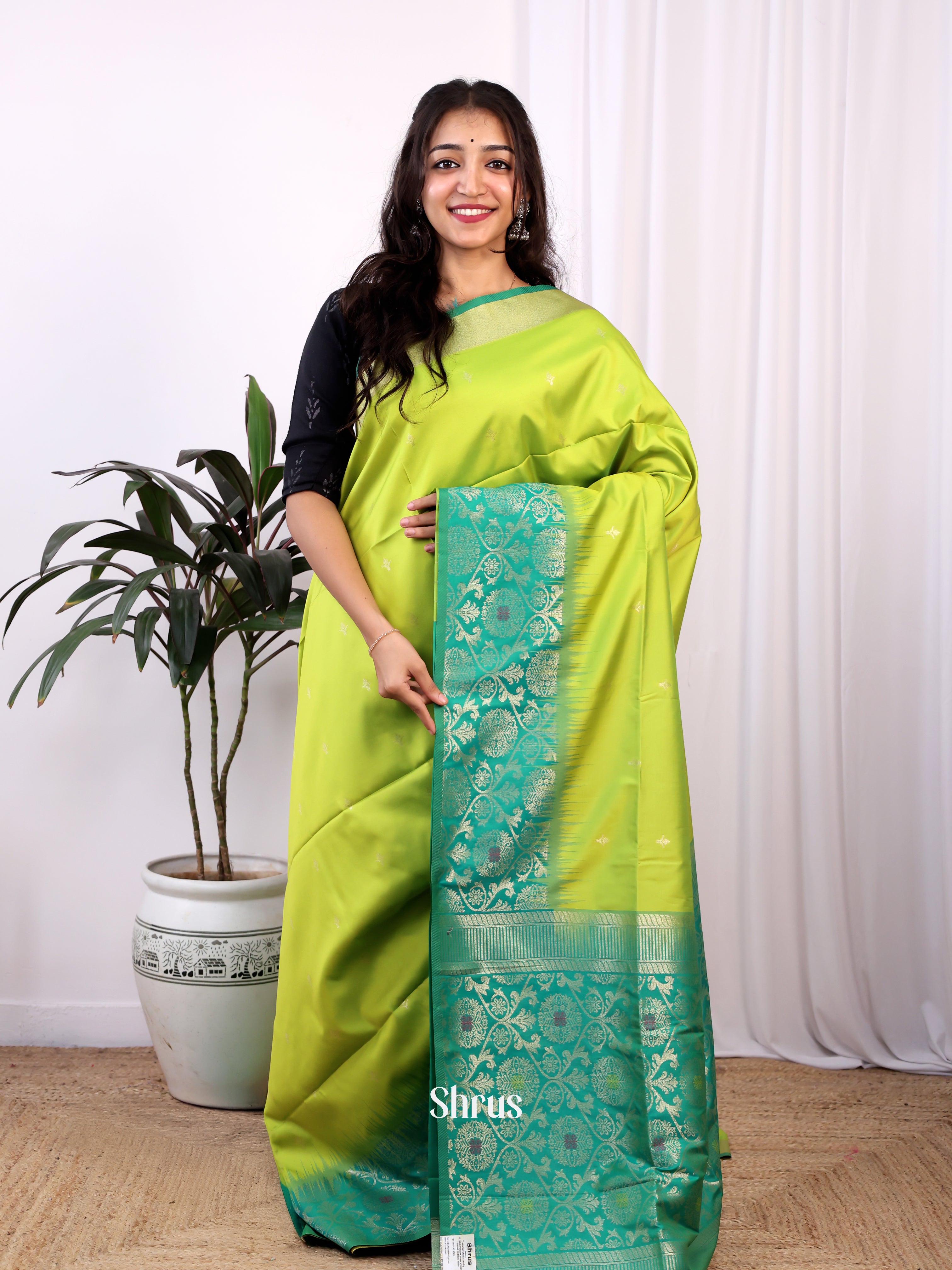 Lite Green & Green - Semi Softsilk Saree