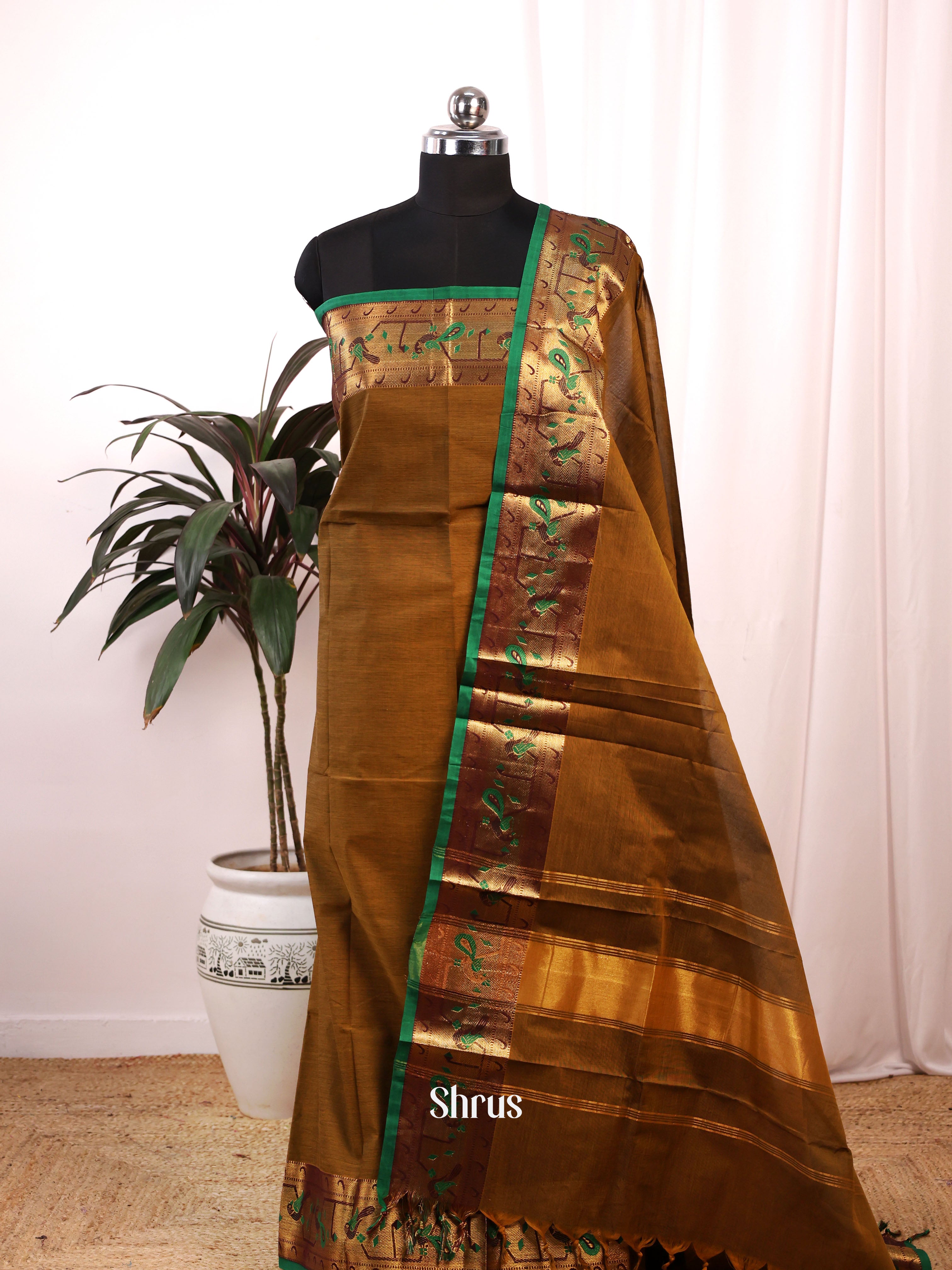 Brown & Green- chettinad top & dupatta combo