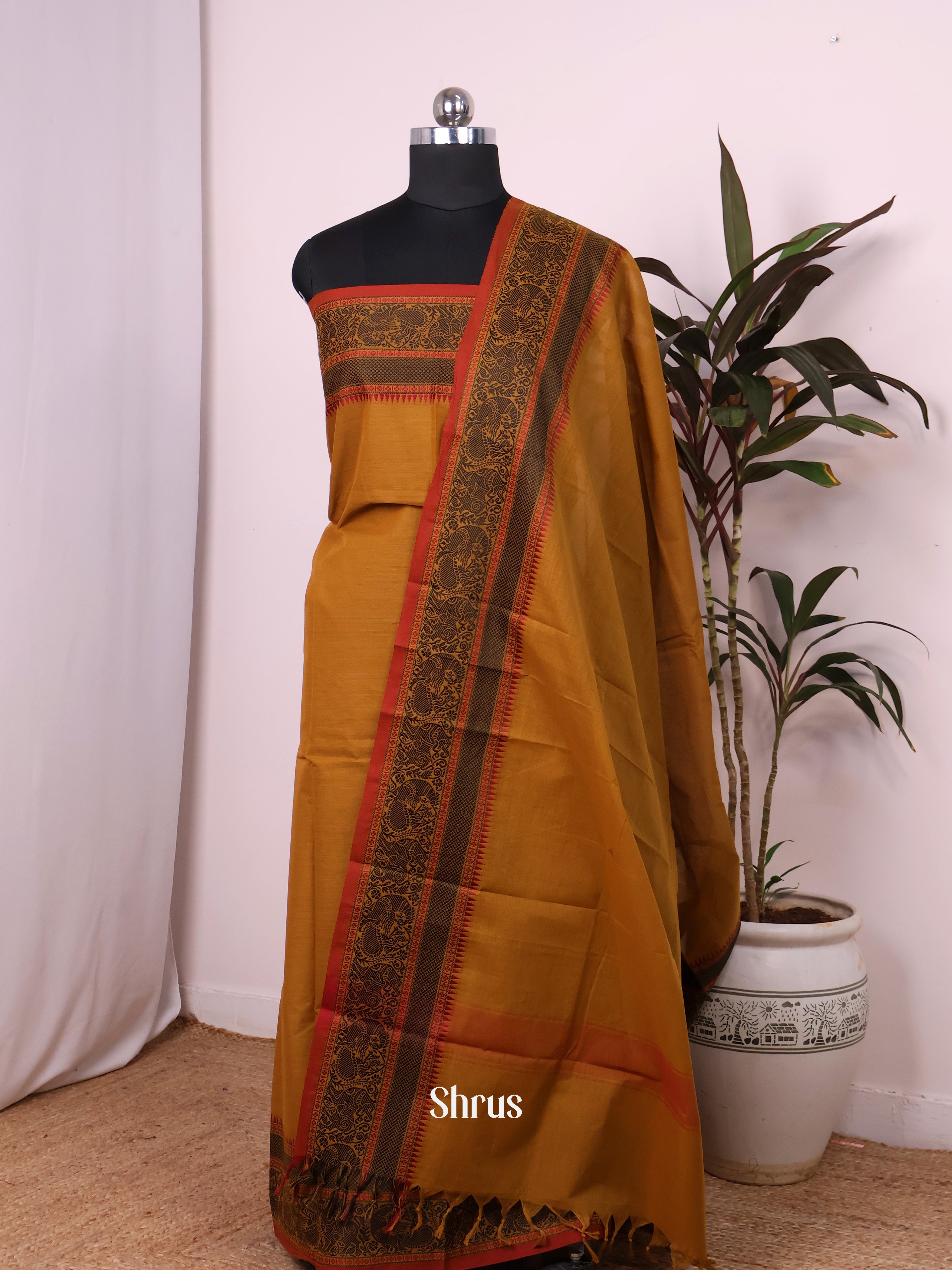 Brown & Red - chettinad top & dupatta combo