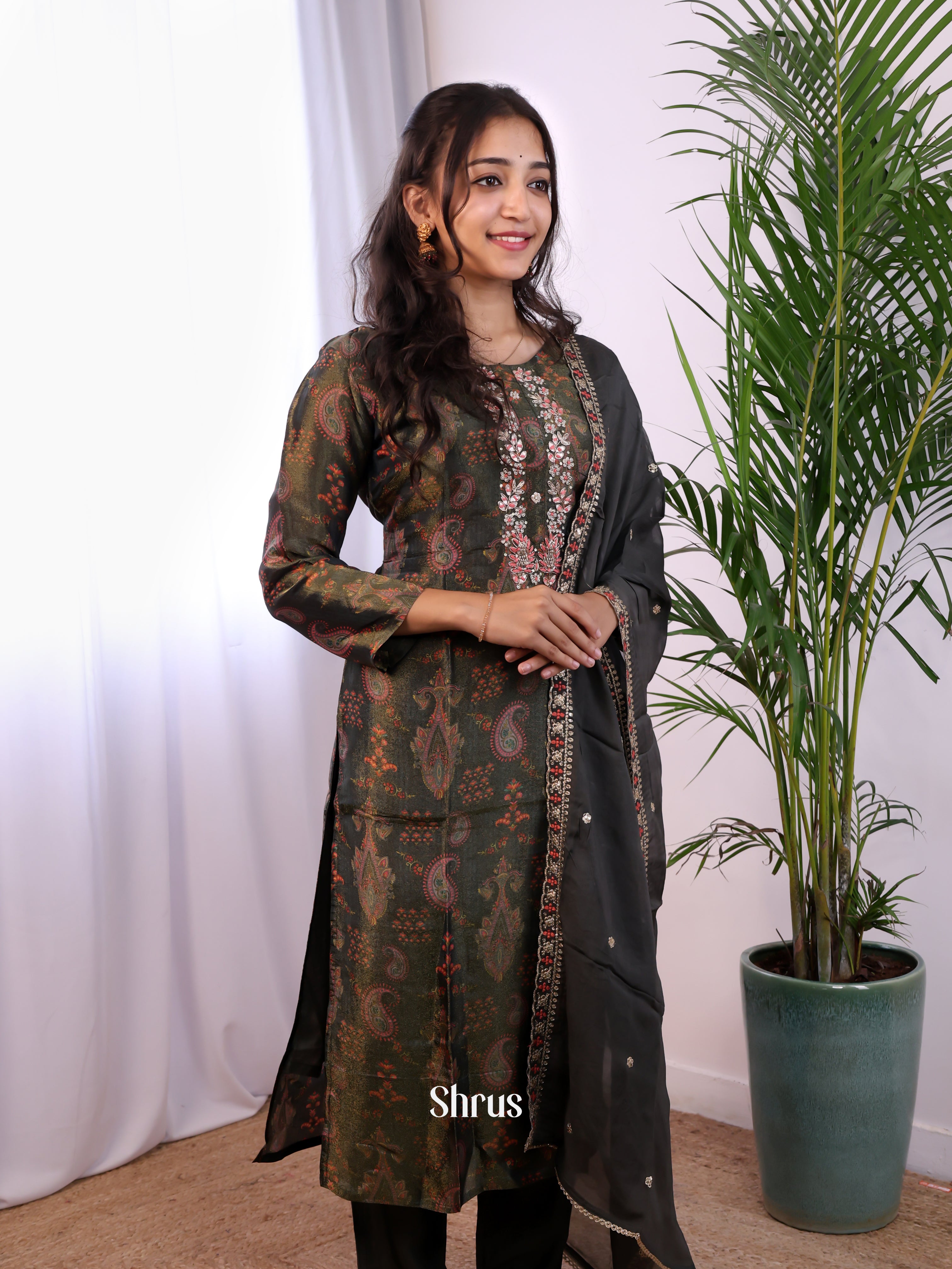 Green & Black - 3pc Readymade Suits