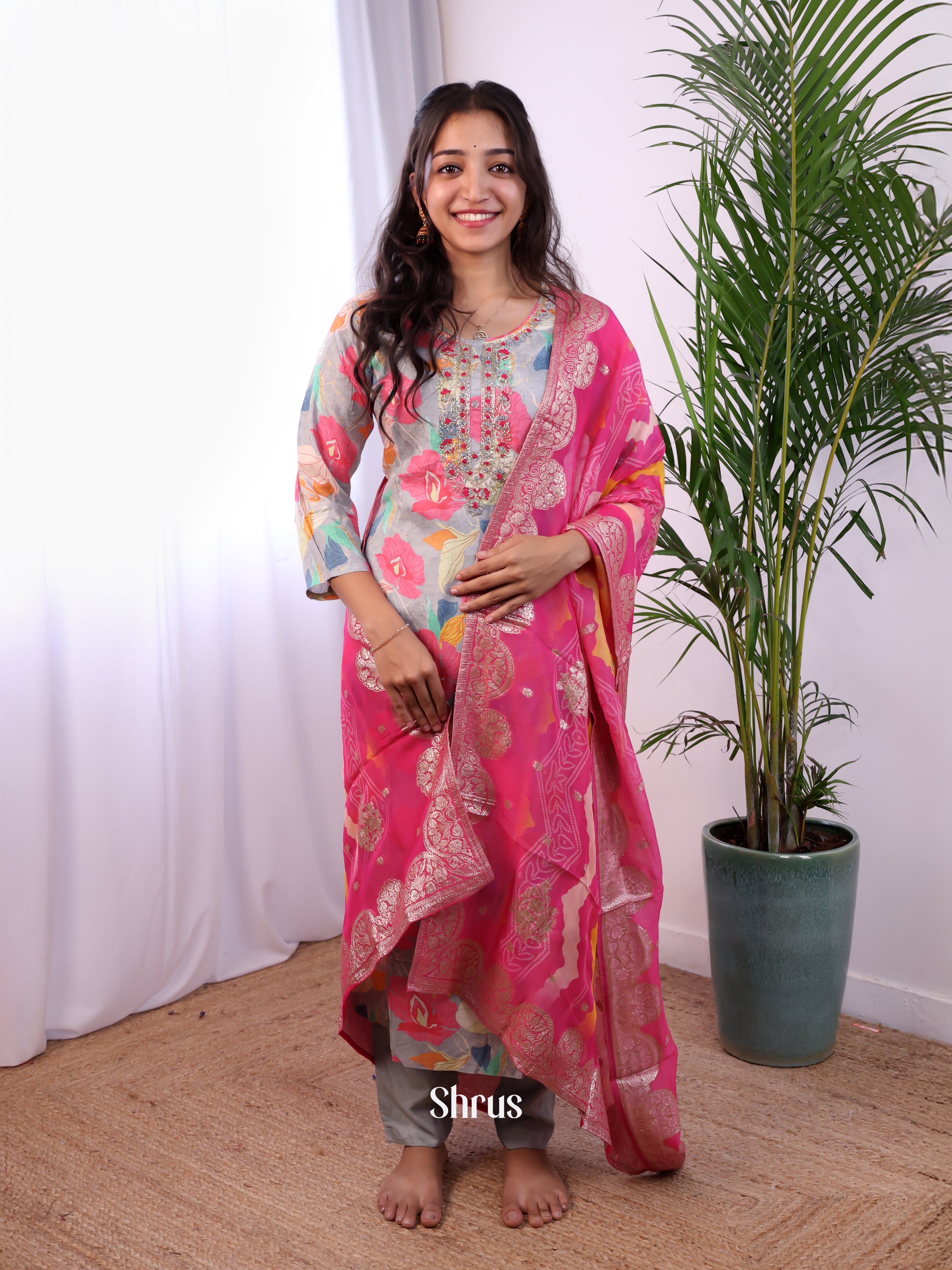 Grey & Pink- Digital printed 3pc Readymade Suits