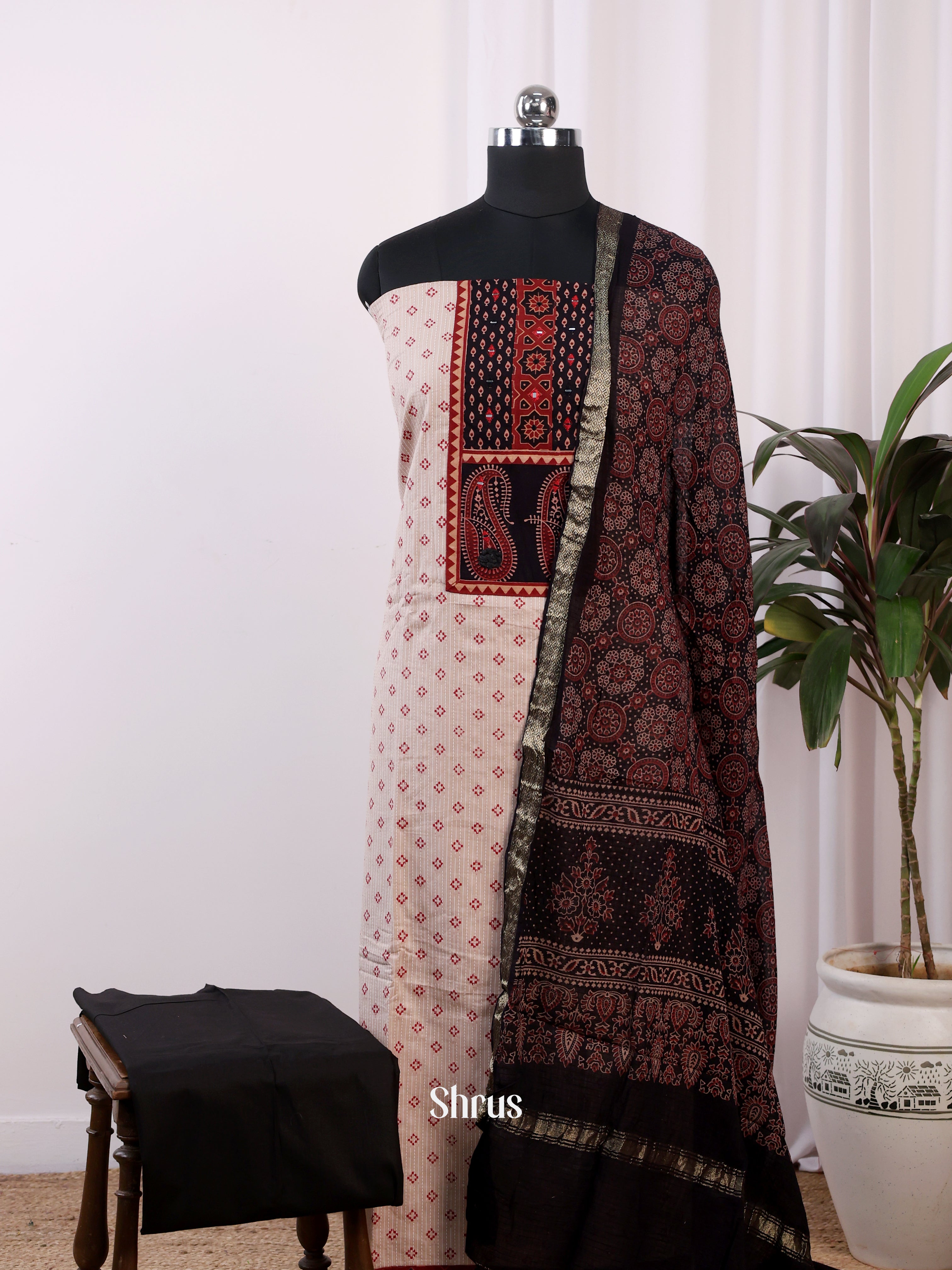 CJS12111 - Ajrakh Salwar