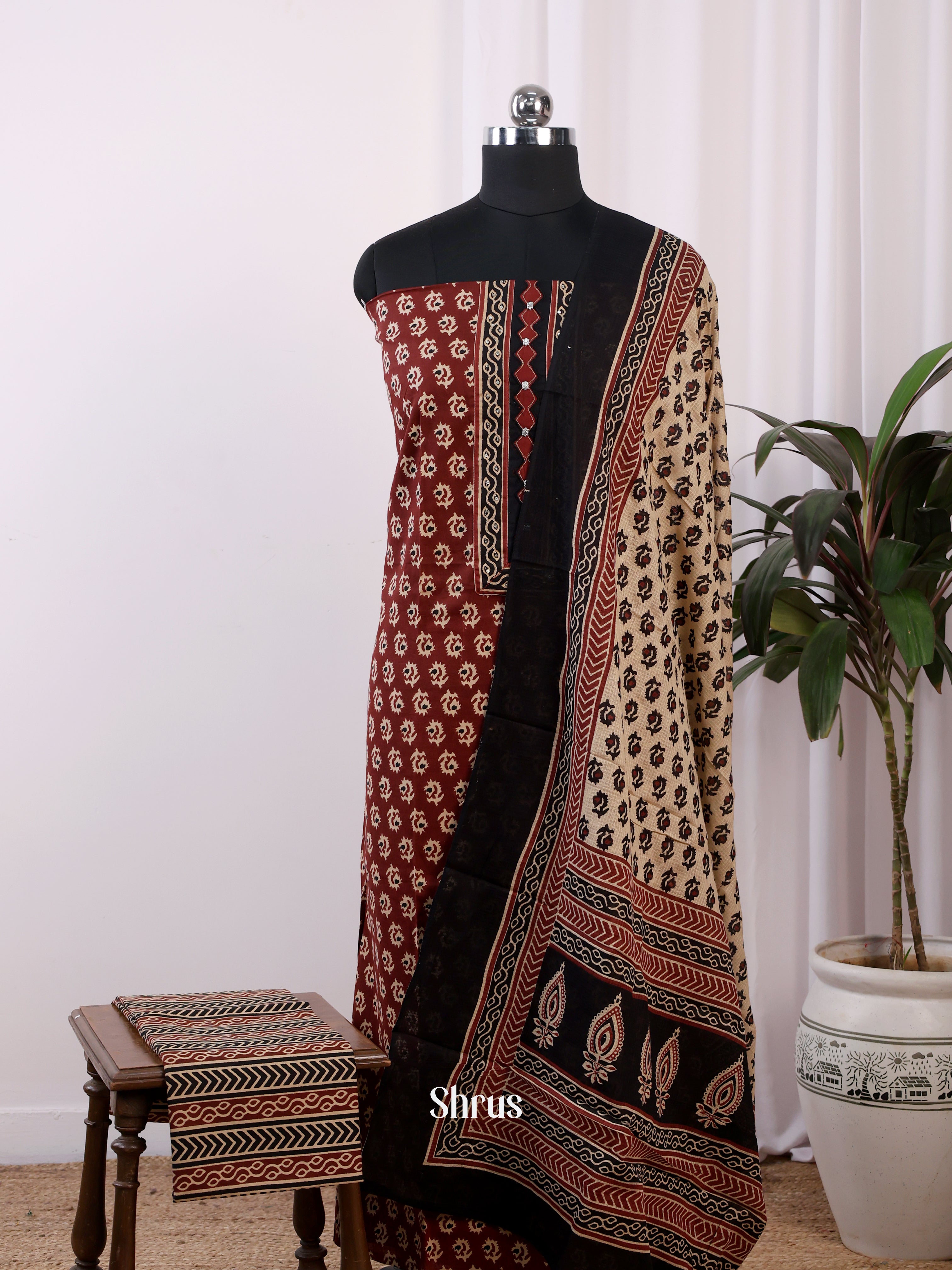 CJS12150 - Ajrakh Salwar