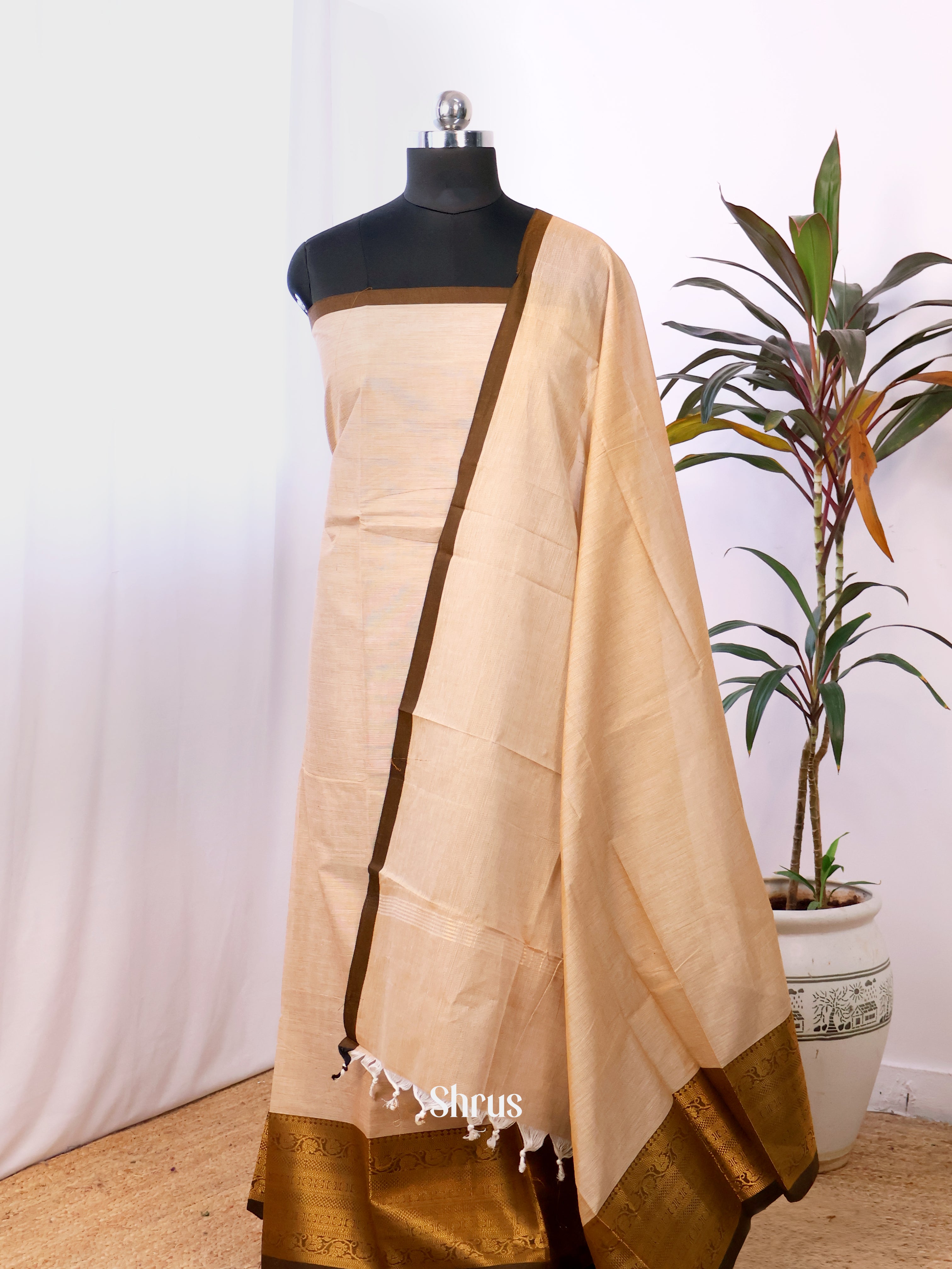 Cream & Brown- chettinad top & dupatta combo