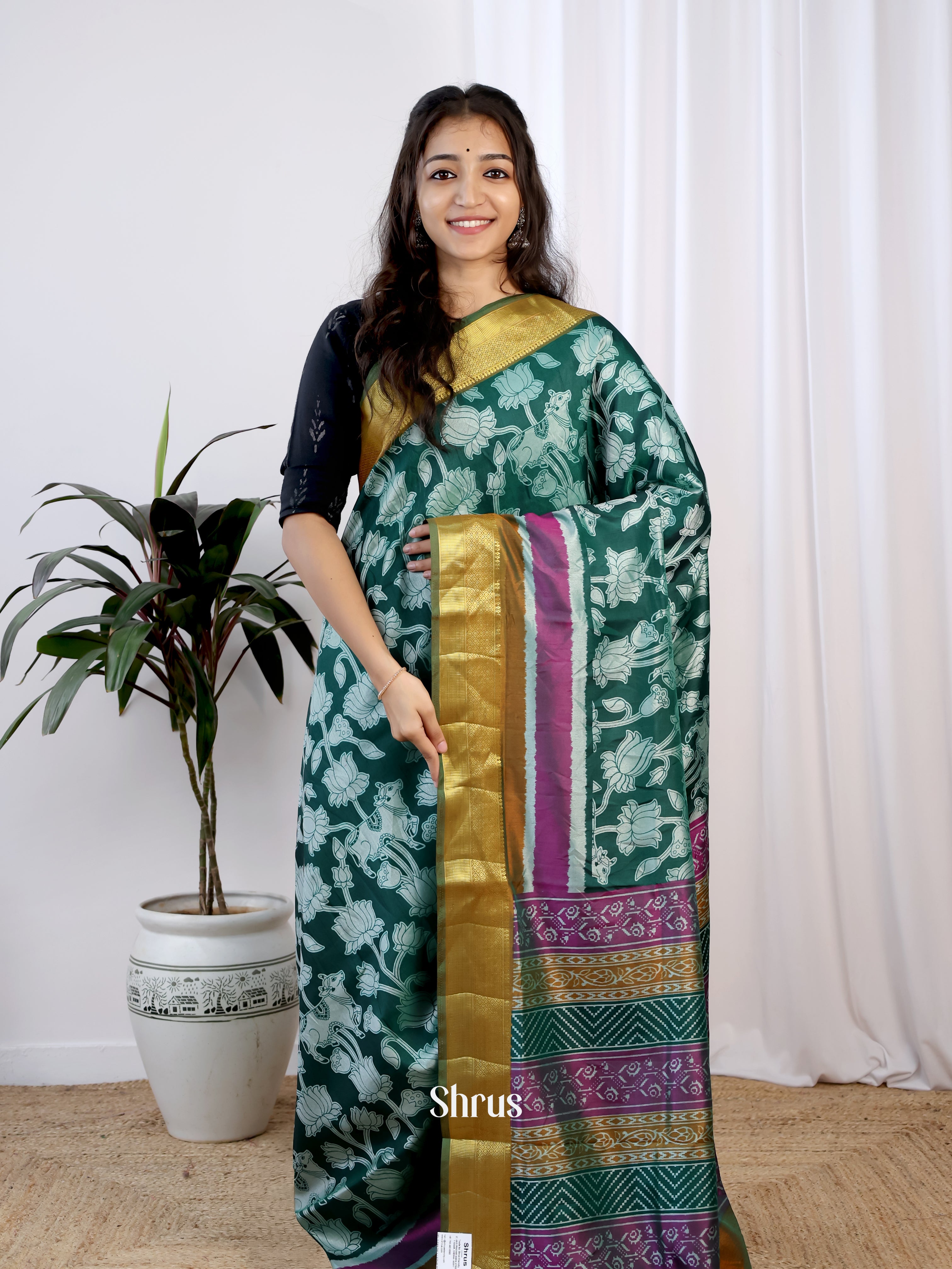 CJS17389 - Semi Patola Saree - Shop on Shrus.com