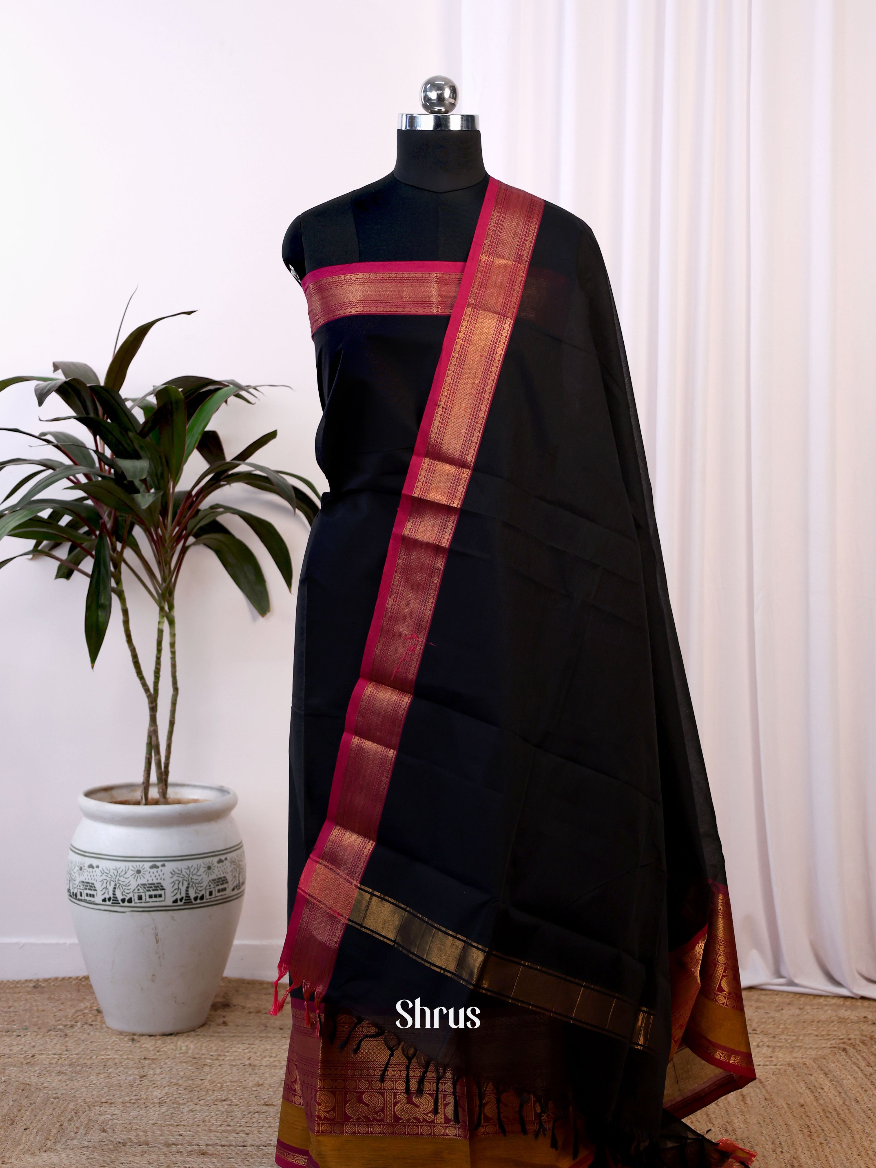 Black & Pink- chettinad top & dupatta combo