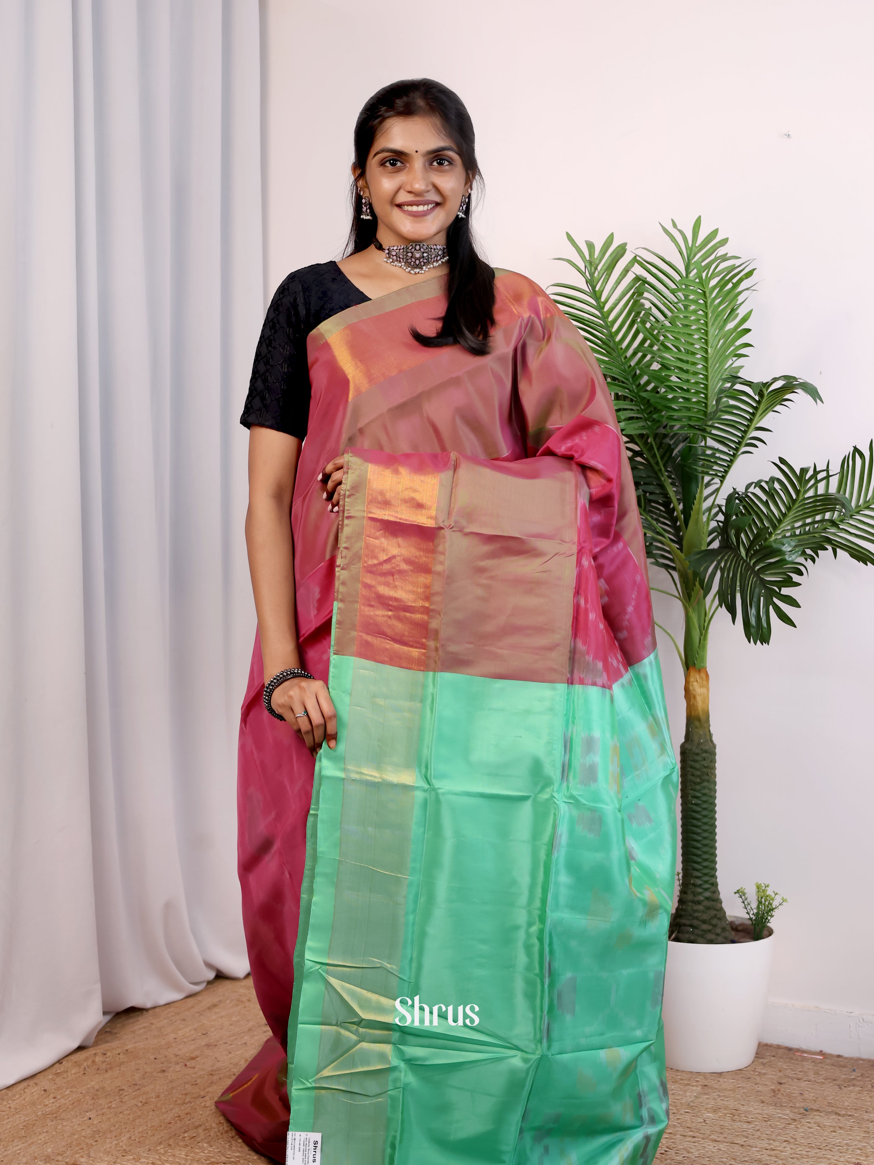 Red & Green - Semi uppada Saree