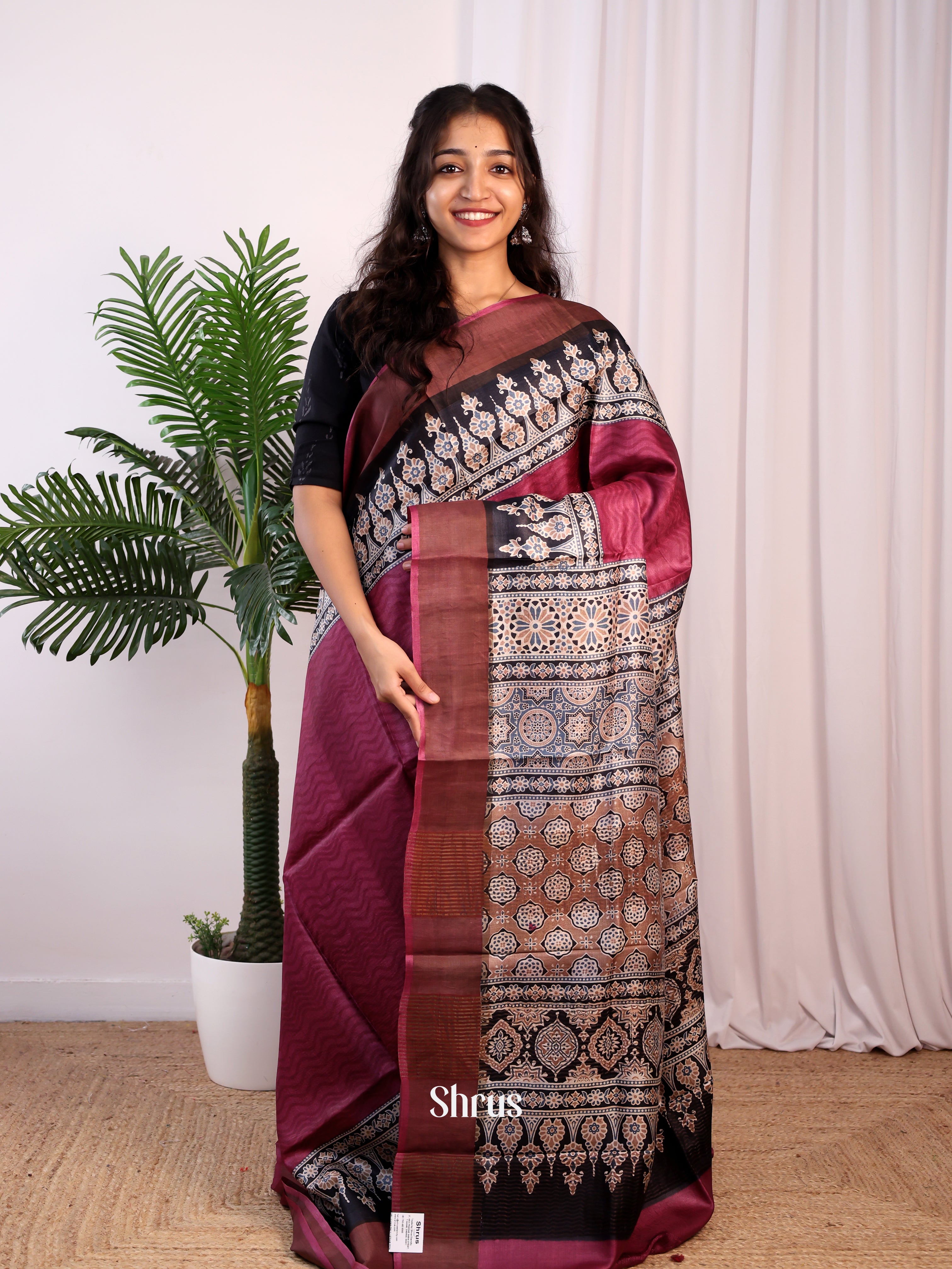 CJS22126 - Tussar Saree - Shop on Shrus.com