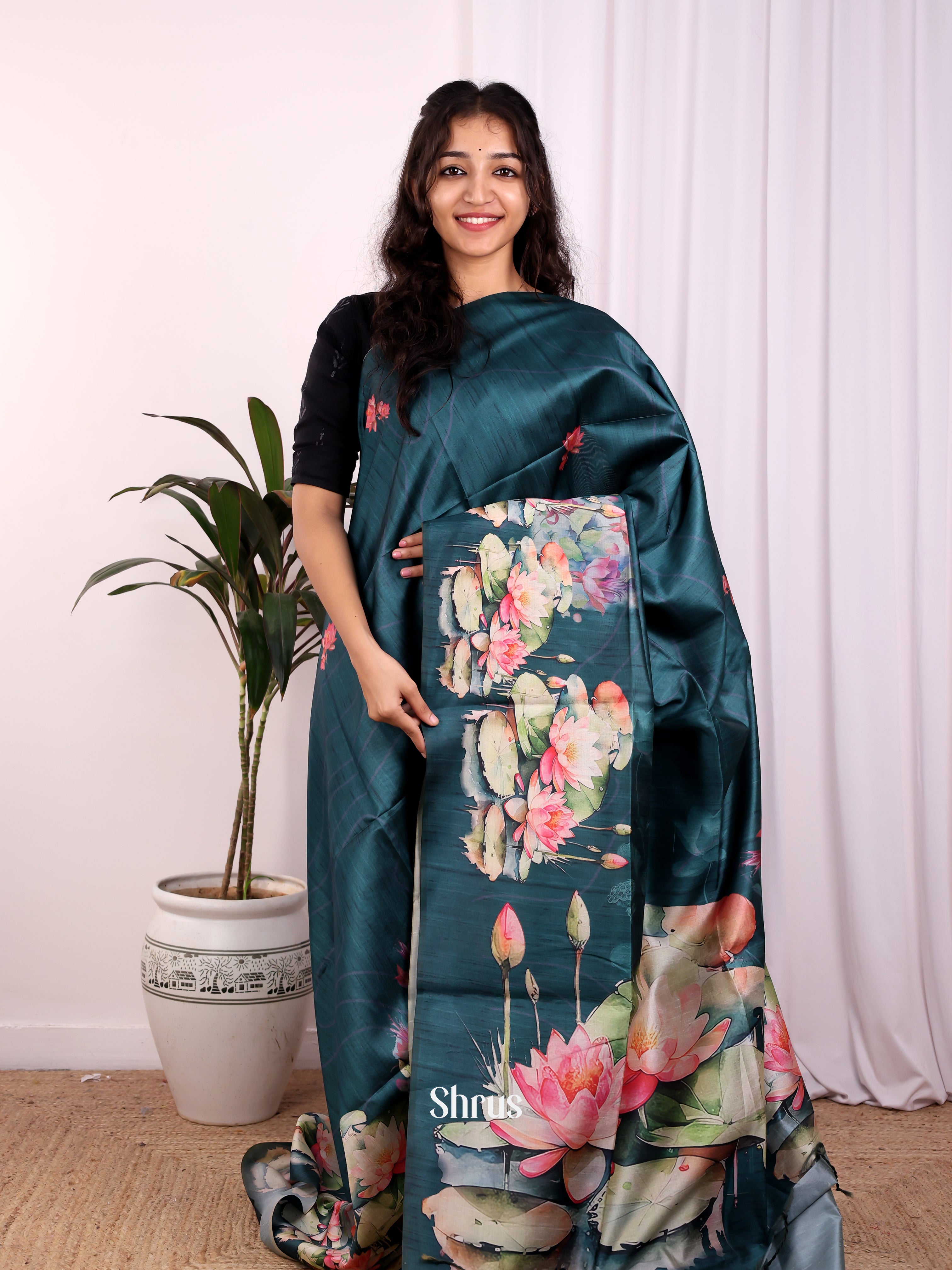 CJS22213  - Champa semitussar Saree - Shop on Shrus.com